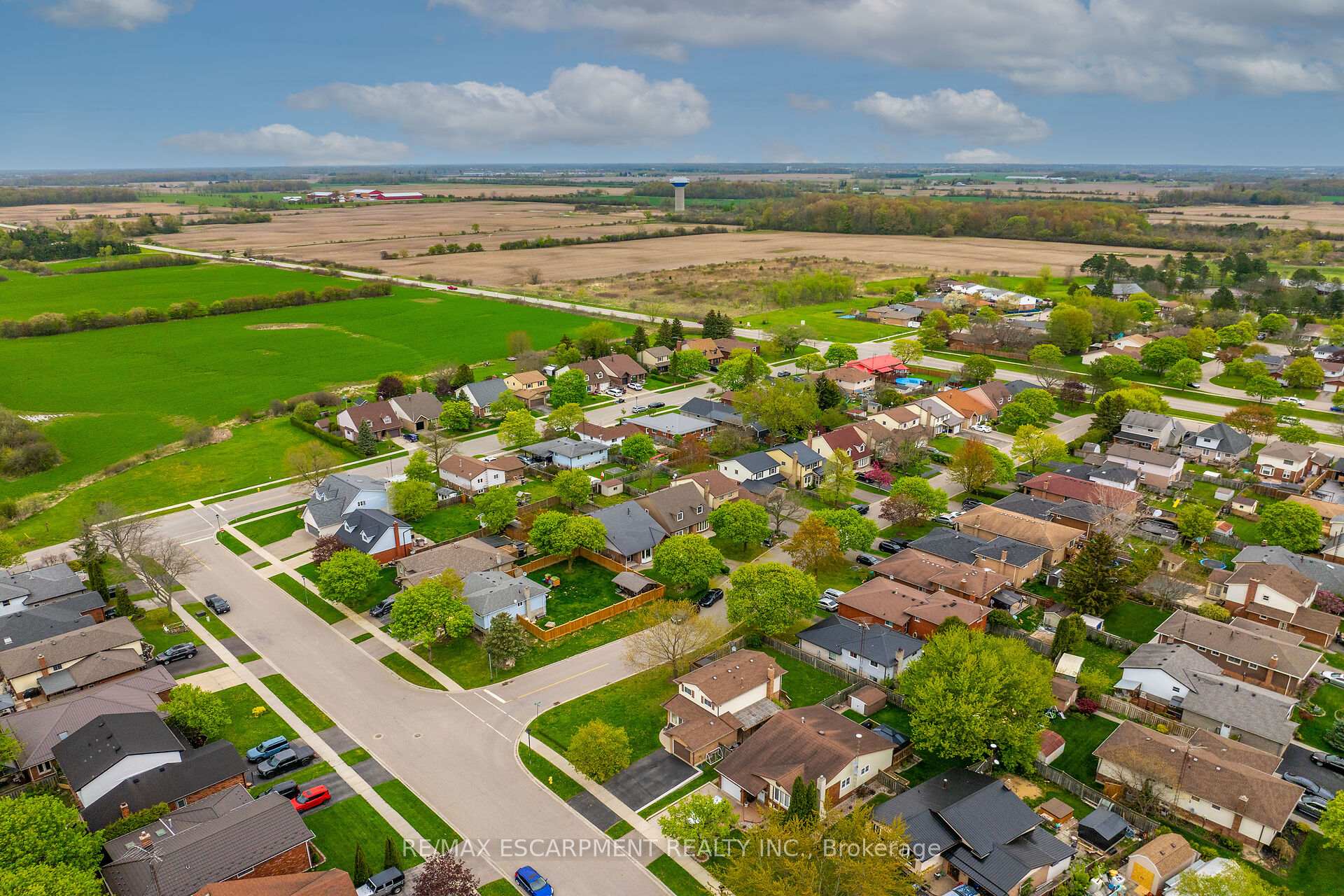 Photo 30 of 43 Ravine Crescent, Haldimand — HOMEH