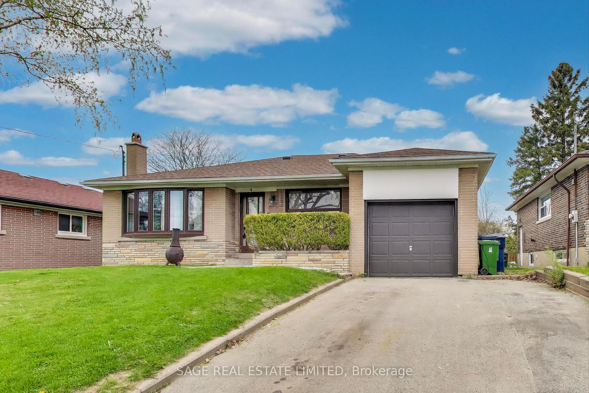 Photo 5 of 4 Sophia Drive, Scarborough, Woburn — HOMEH