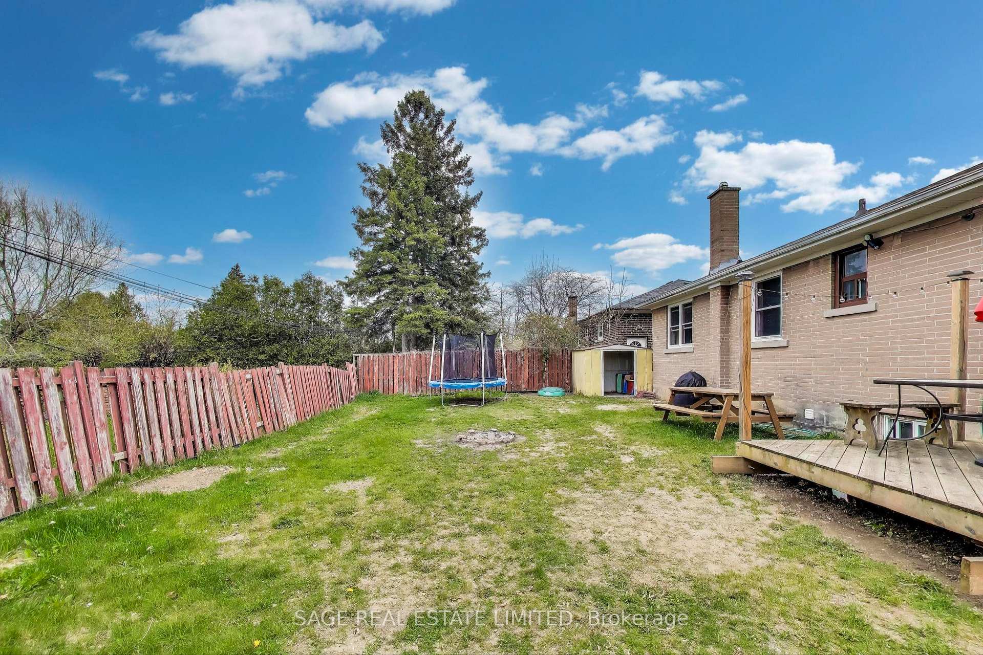 Photo 24 of 4 Sophia Drive, Scarborough, Woburn — HOMEH