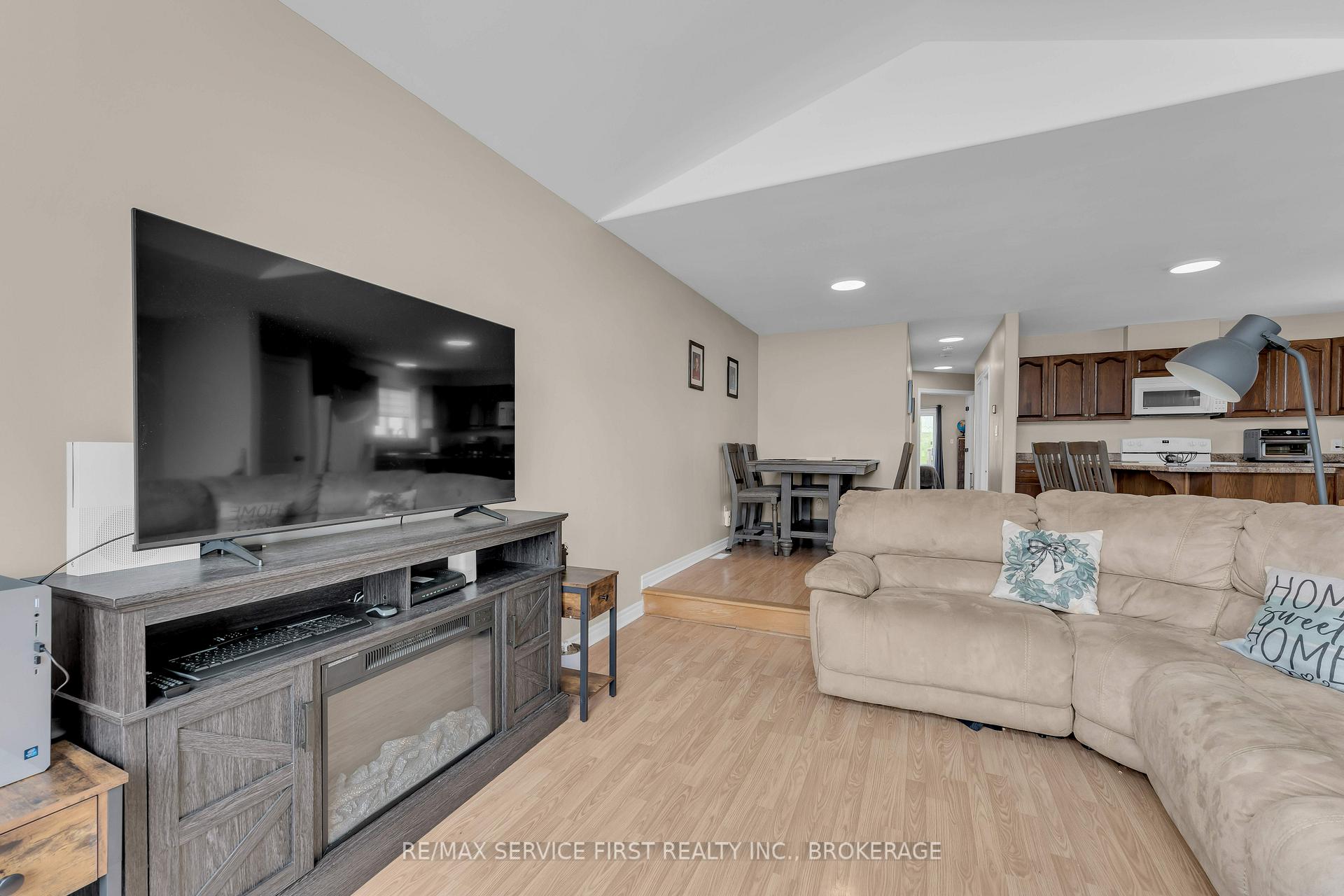 Photo 7 of 749 Tanner Drive, Kingston, East Gardiners Rd — HOMEH