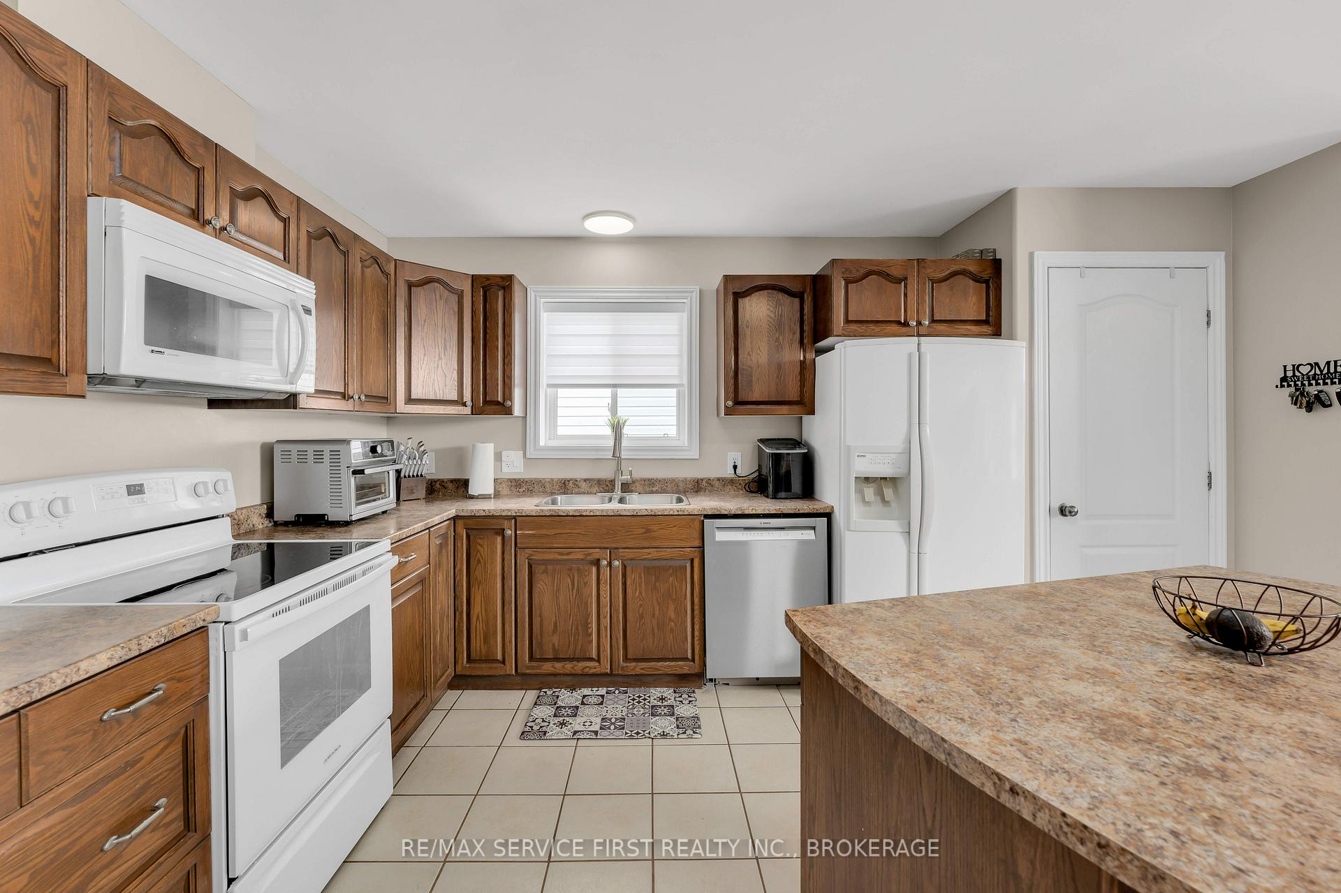Photo 16 of 749 Tanner Drive, Kingston, East Gardiners Rd — HOMEH