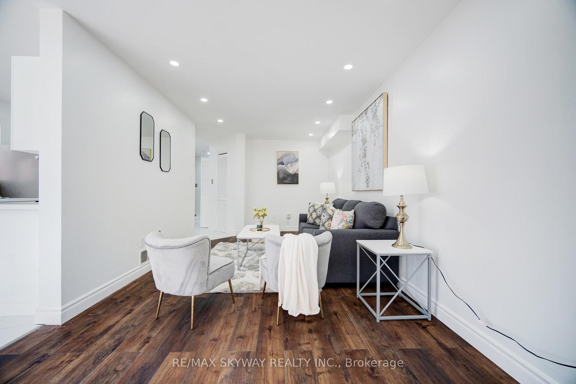 Photo 12 of 184 Veronica Drive, Kitchener, Centreville Chicopee — HOMEH
