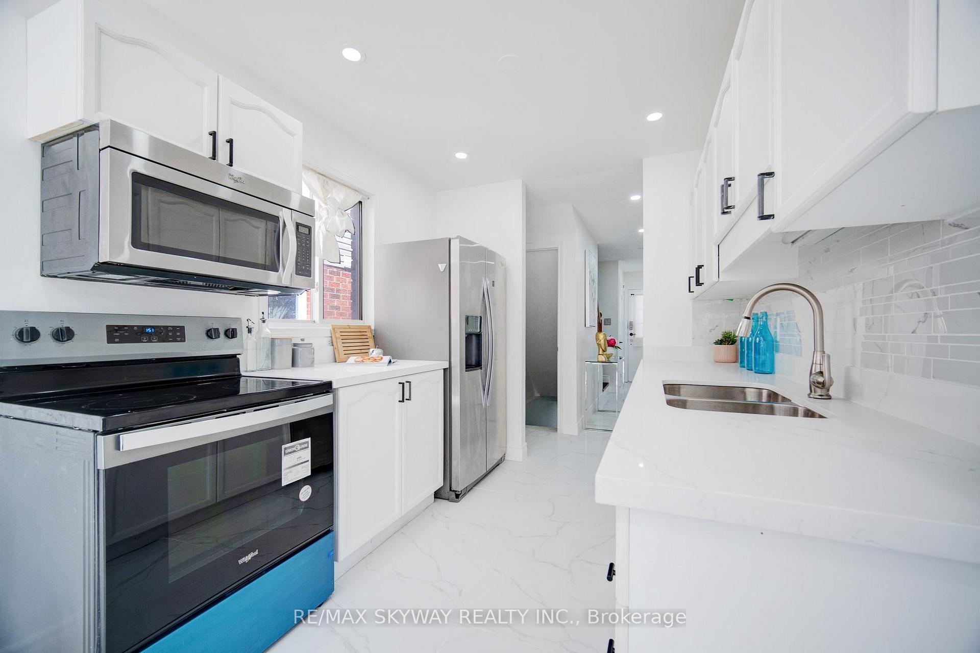 Photo 14 of 184 Veronica Drive, Kitchener, Centreville Chicopee — HOMEH
