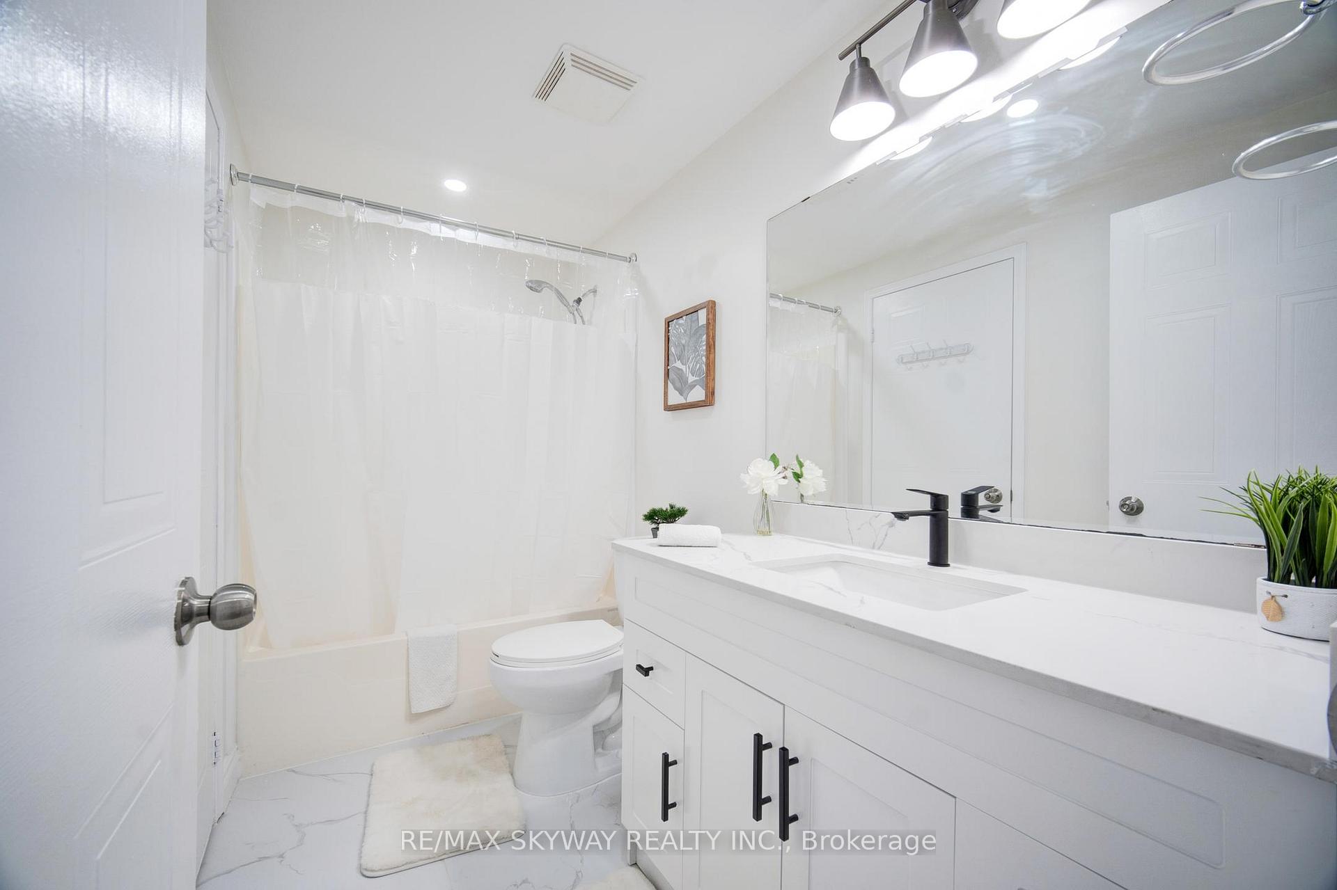 Photo 28 of 184 Veronica Drive, Kitchener, Centreville Chicopee — HOMEH