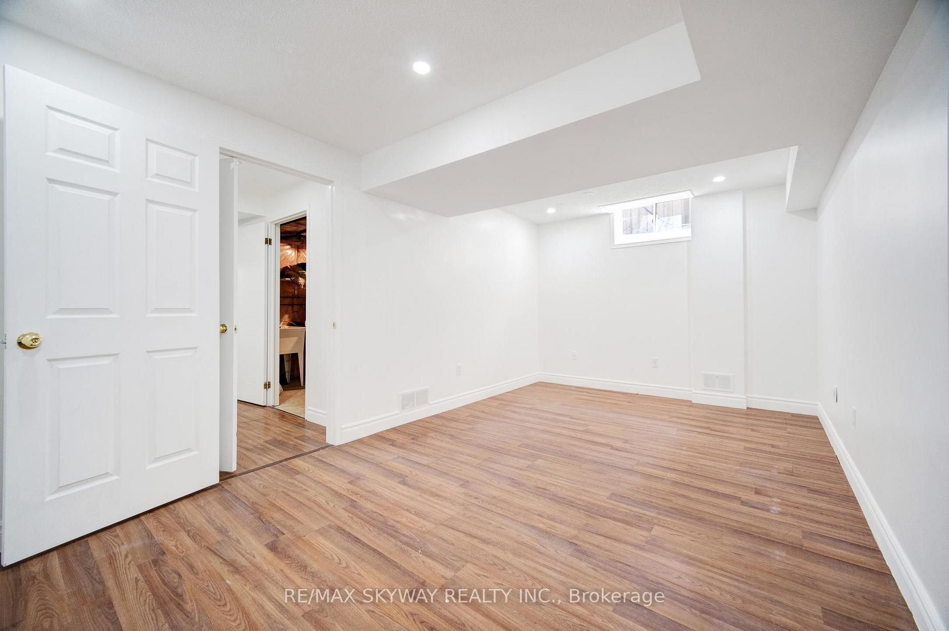 Photo 42 of 184 Veronica Drive, Kitchener, Centreville Chicopee — HOMEH