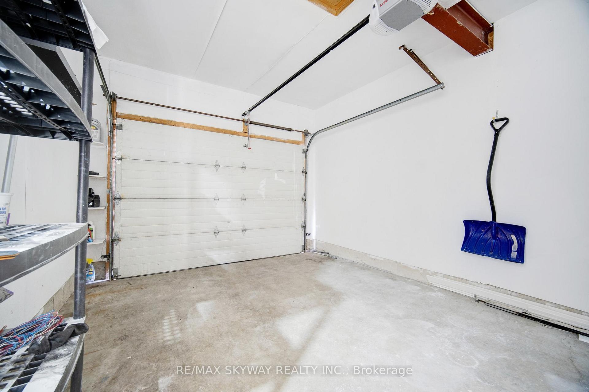 Photo 29 of 184 Veronica Drive, Kitchener, Centreville Chicopee — HOMEH