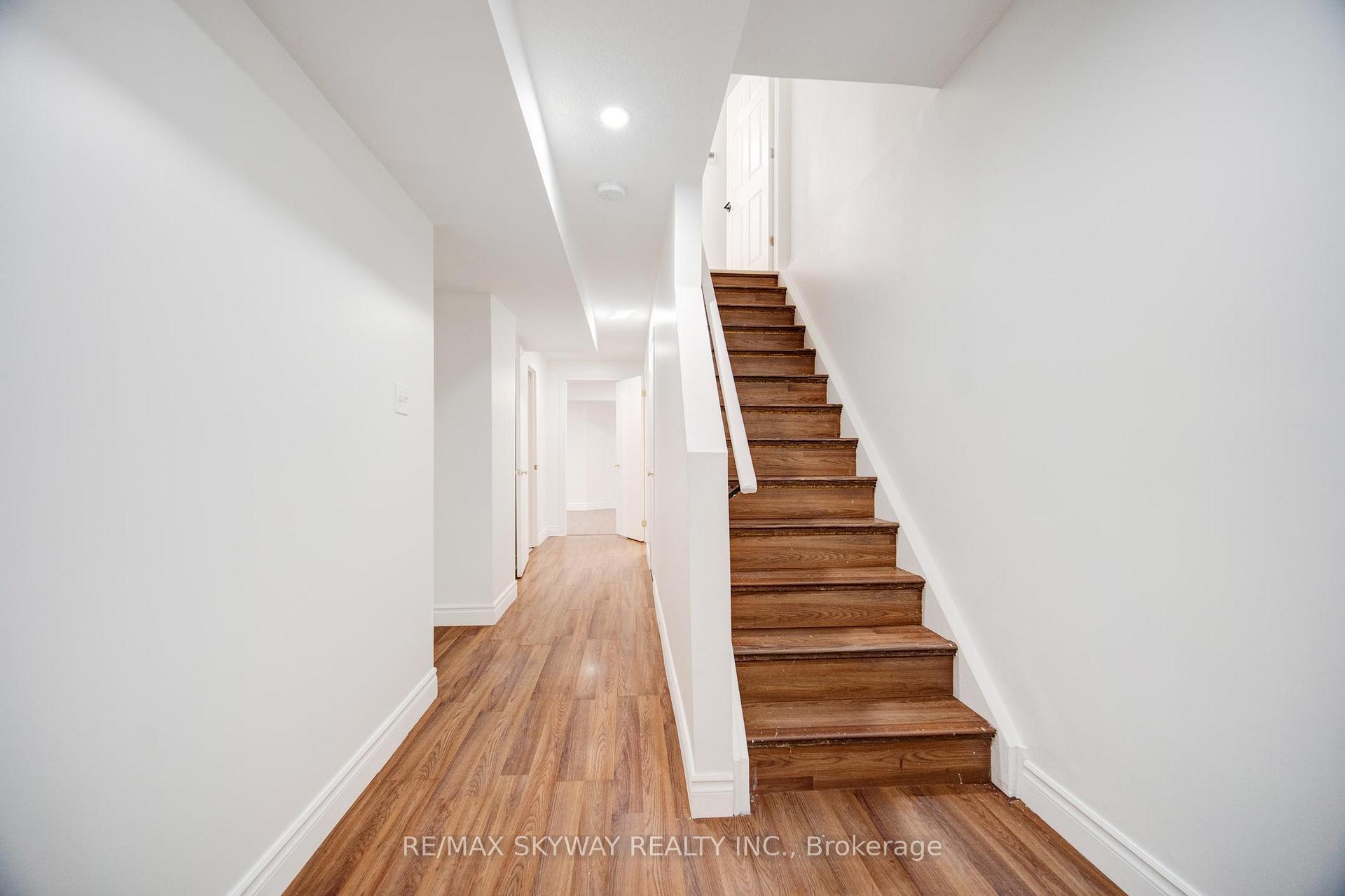 Photo 33 of 184 Veronica Drive, Kitchener, Centreville Chicopee — HOMEH
