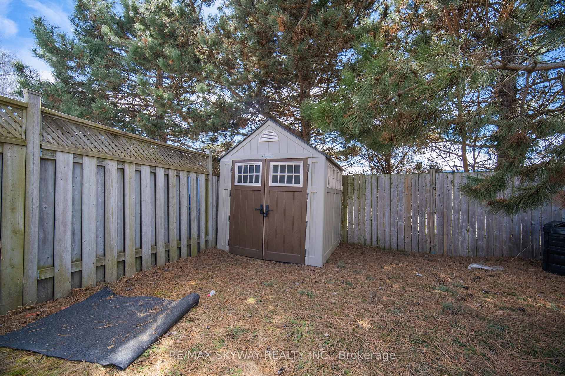 Photo 44 of 184 Veronica Drive, Kitchener, Centreville Chicopee — HOMEH