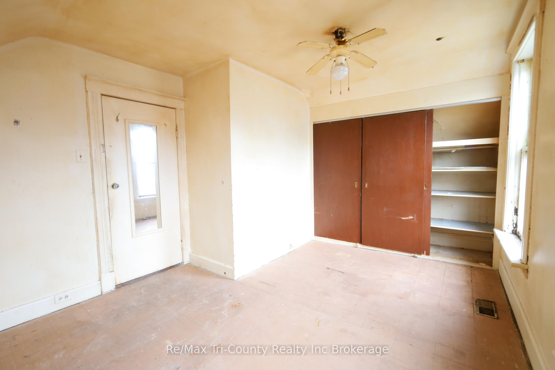 Photo 14 of 49 Rosemont Avenue, Hamilton, Stipley — HOMEH