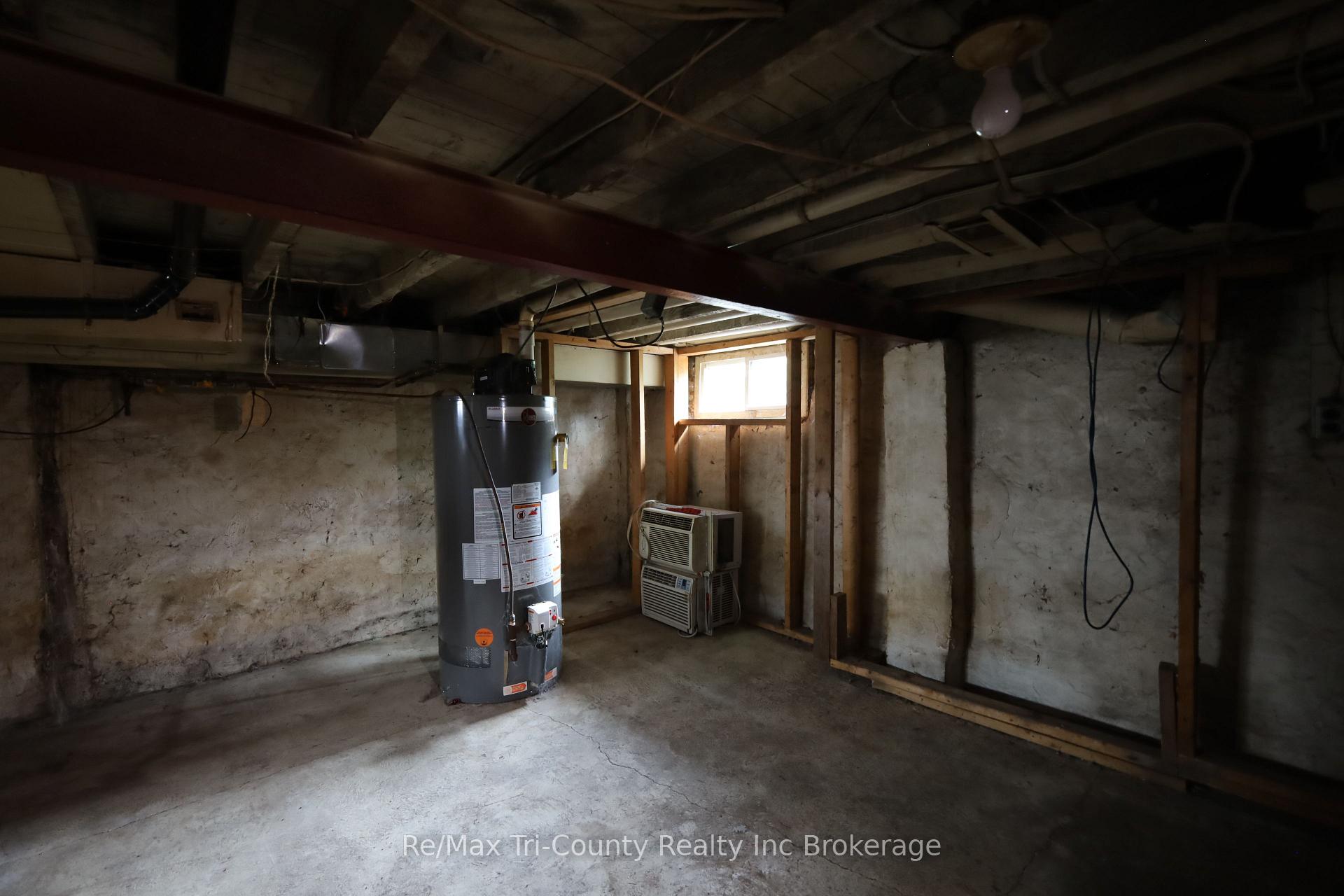 Photo 19 of 49 Rosemont Avenue, Hamilton, Stipley — HOMEH