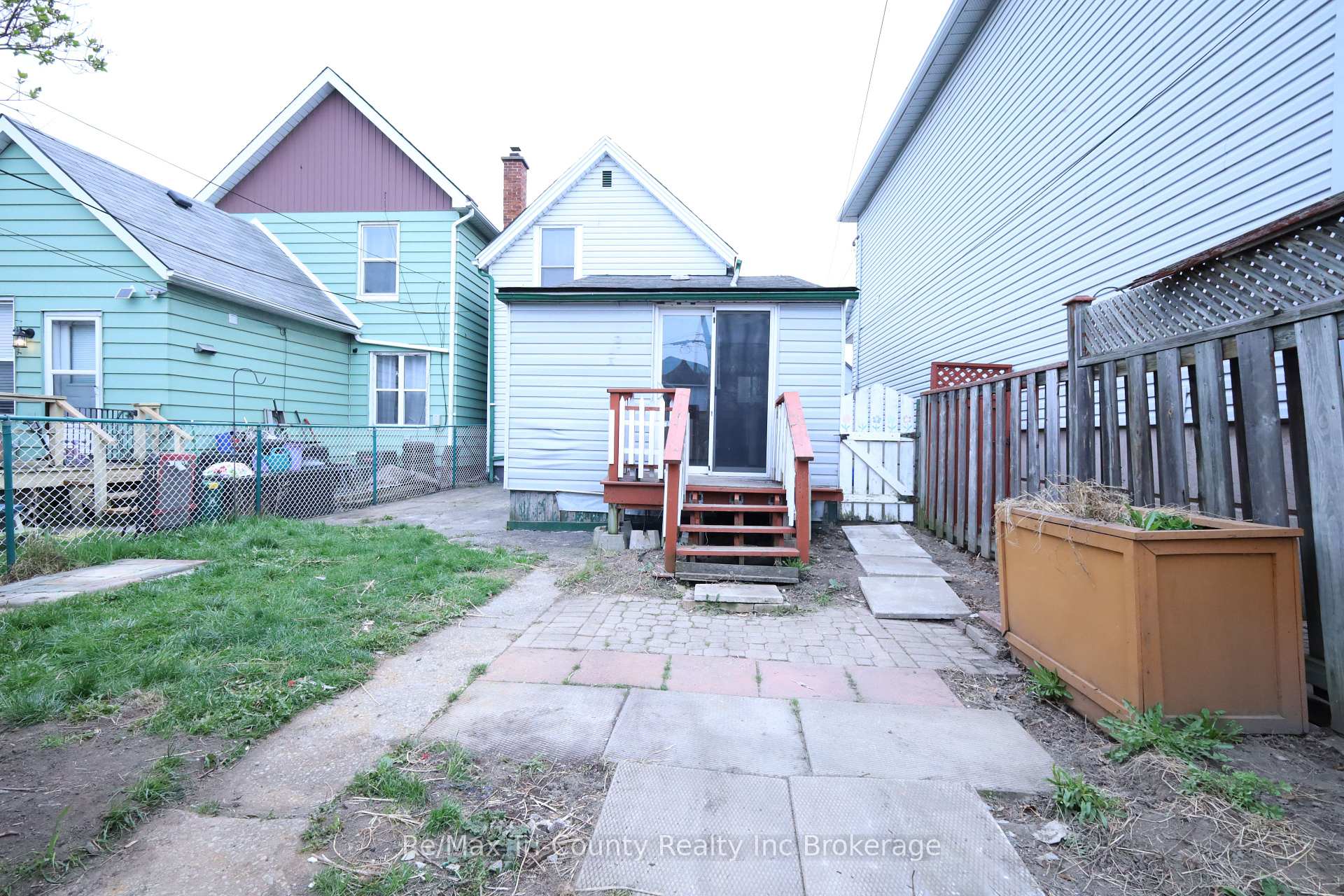 Photo 26 of 49 Rosemont Avenue, Hamilton, Stipley — HOMEH