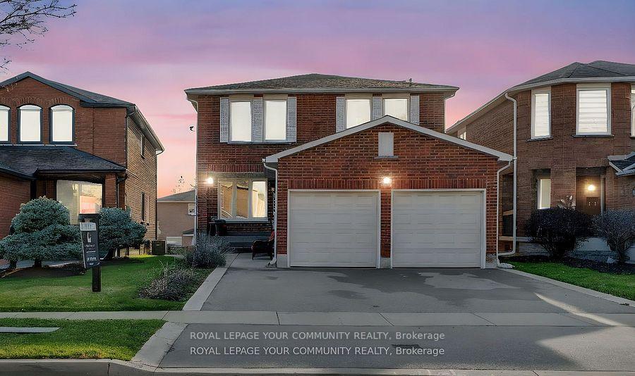 Photo 2 of 56 Presidential Street, Vaughan, East Woodbridge — HOMEH