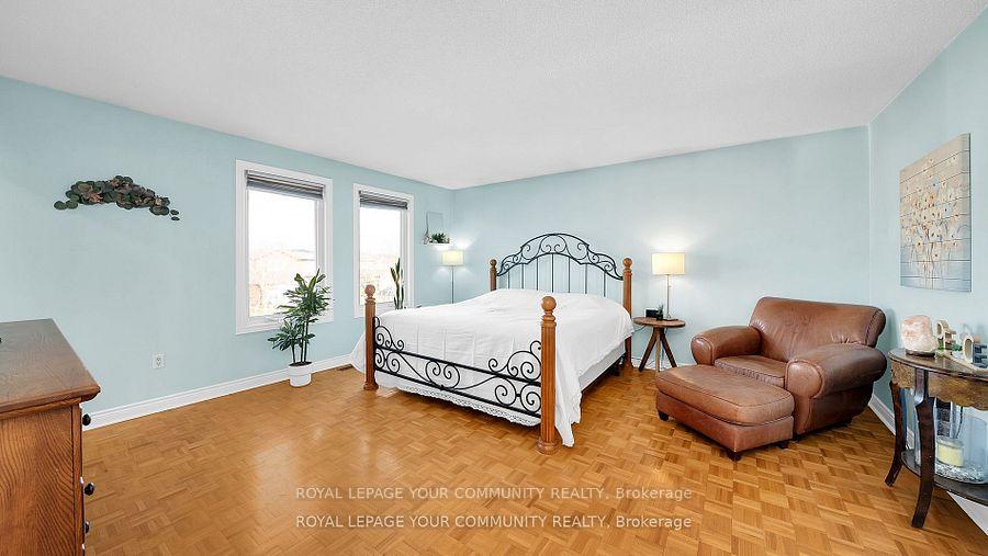 Photo 17 of 56 Presidential Street, Vaughan, East Woodbridge — HOMEH