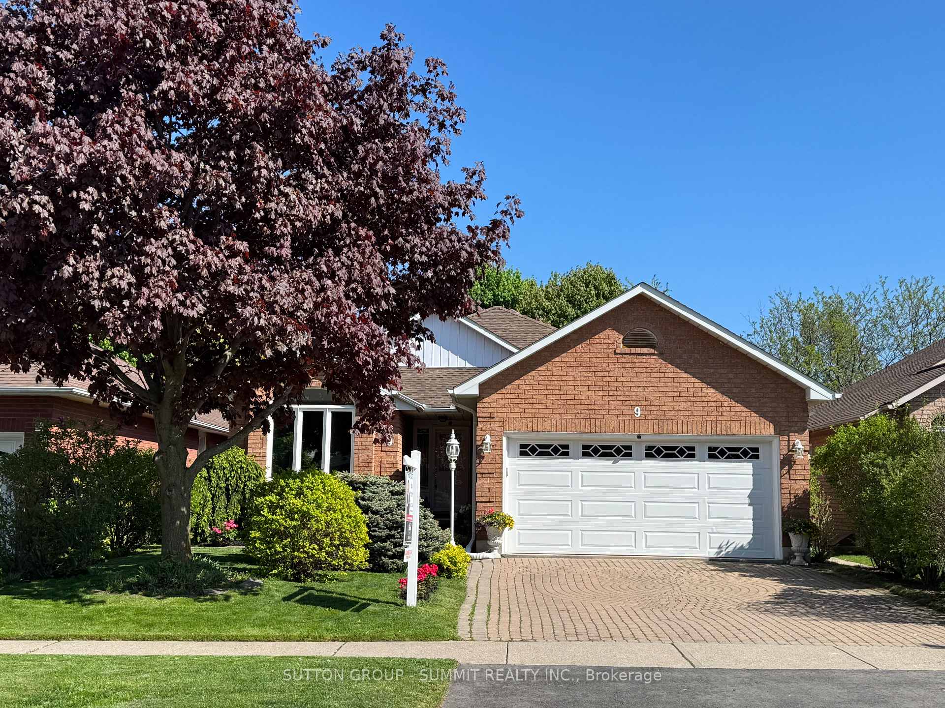 Photo 1 of 9 Premier Road, Hamilton, Waterdown — HOMEH