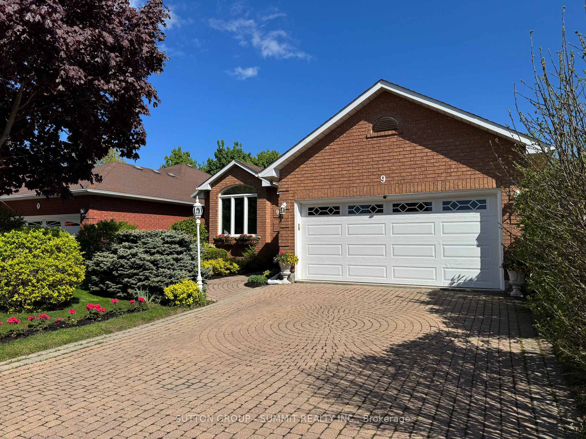 Photo 32 of 9 Premier Road, Hamilton, Waterdown — HOMEH