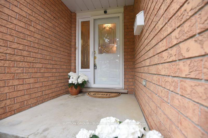 Photo 13 of 9 Premier Road, Hamilton, Waterdown — HOMEH