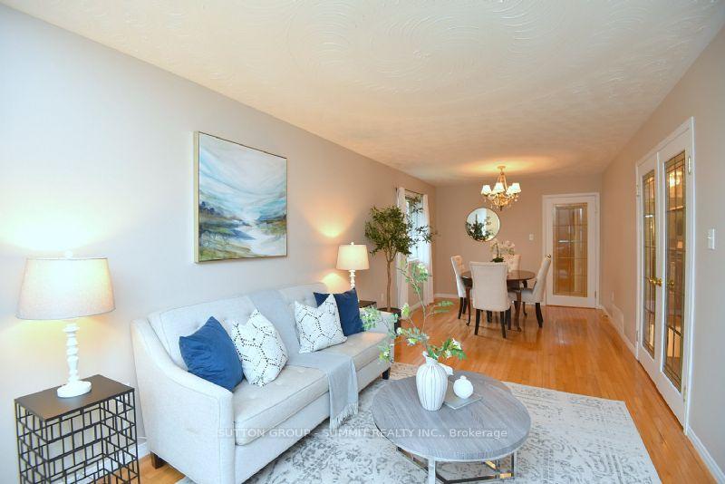Photo 3 of 9 Premier Road, Hamilton, Waterdown — HOMEH