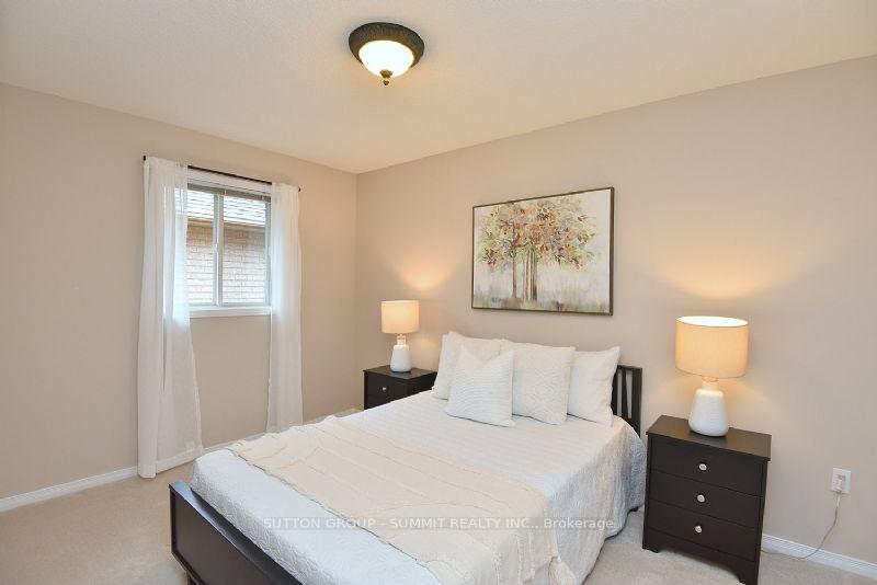 Photo 10 of 9 Premier Road, Hamilton, Waterdown — HOMEH
