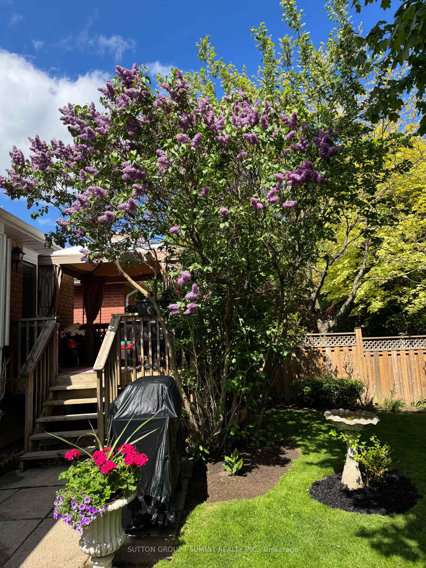 Photo 33 of 9 Premier Road, Hamilton, Waterdown — HOMEH