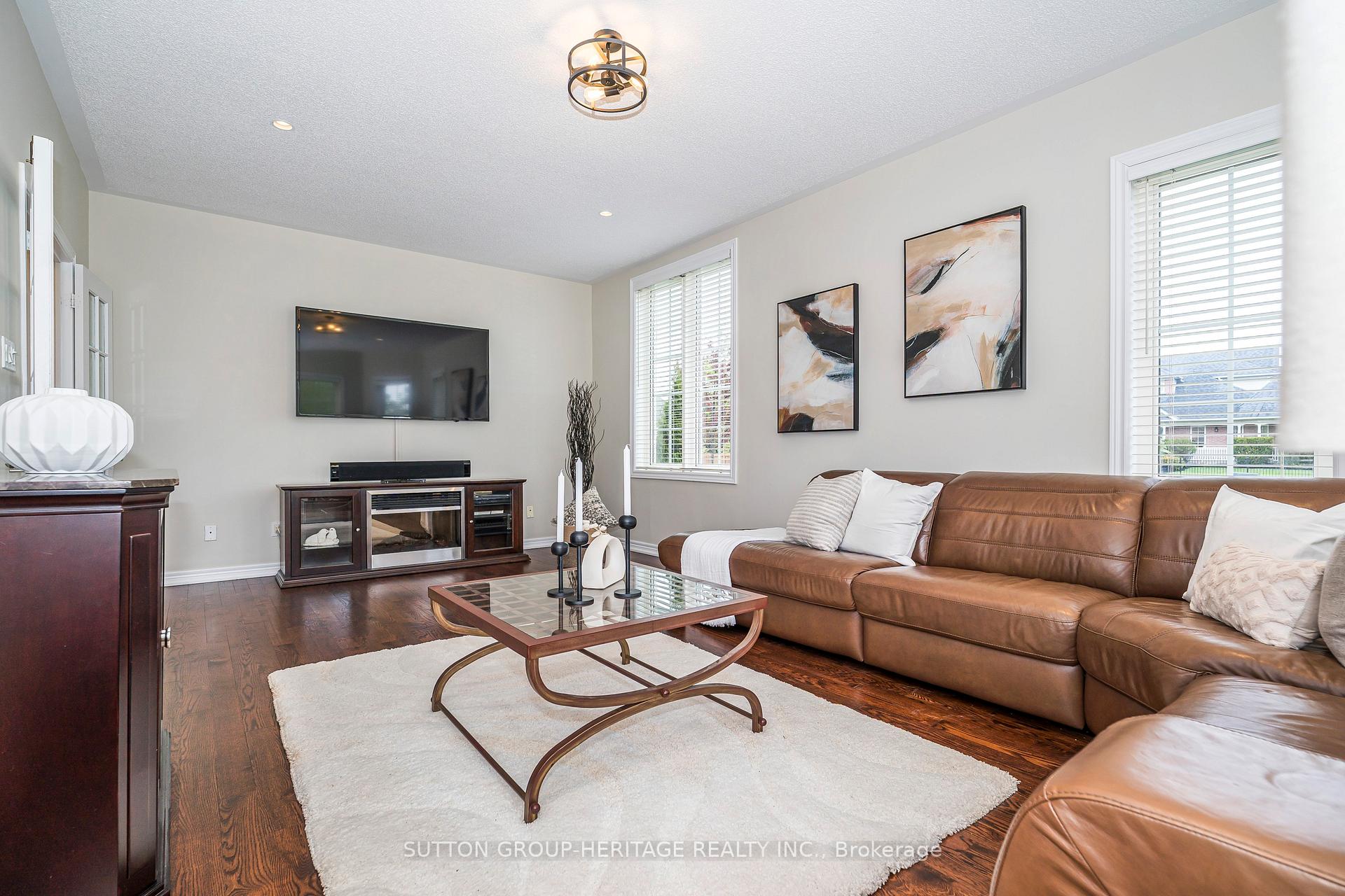 Photo 8 of 1 Mackey Drive, Whitby, Lynde Creek — HOMEH