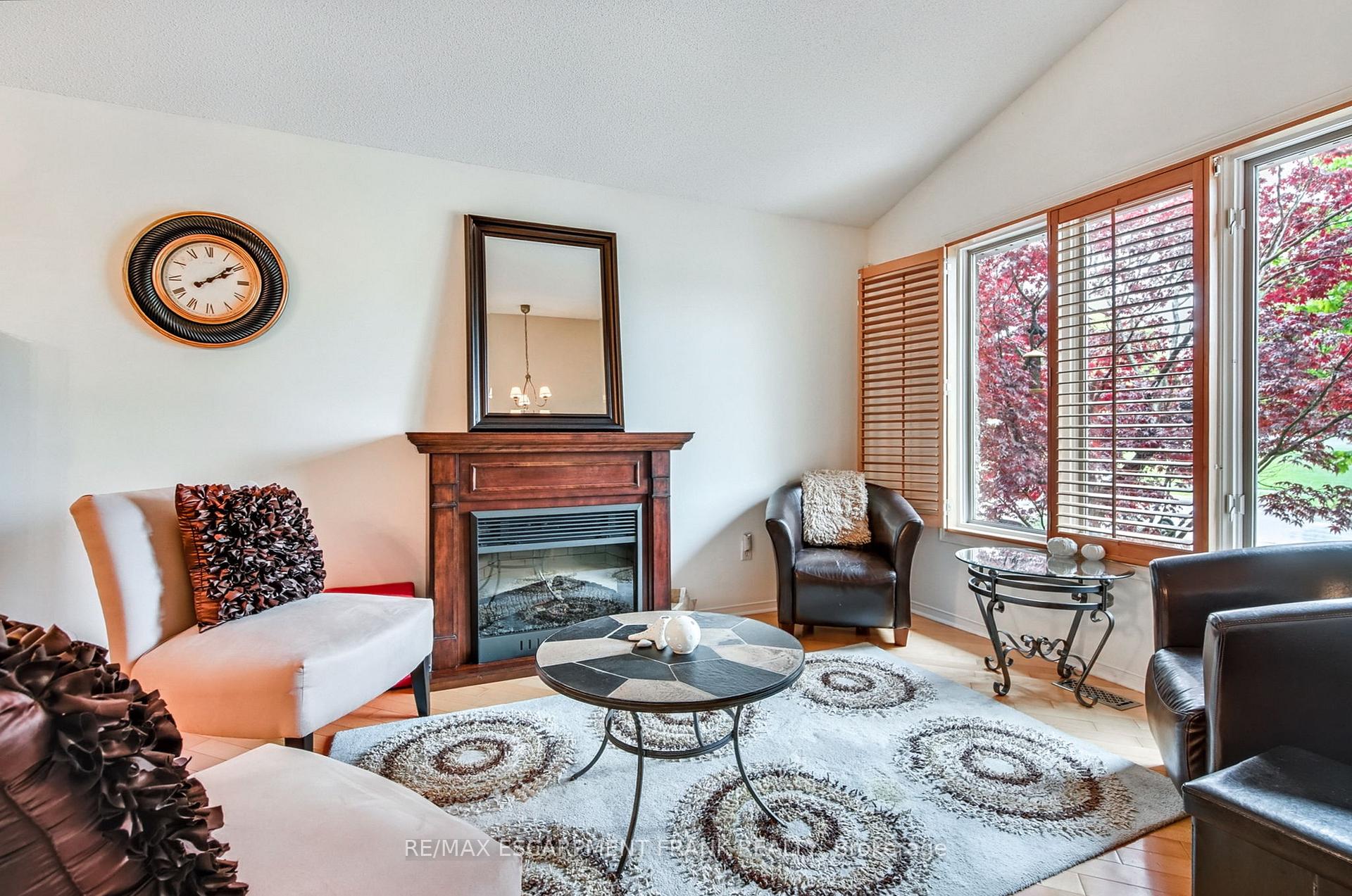 Photo 2 of 123 Braithwaite Avenue, Hamilton, Ancaster — HOMEH