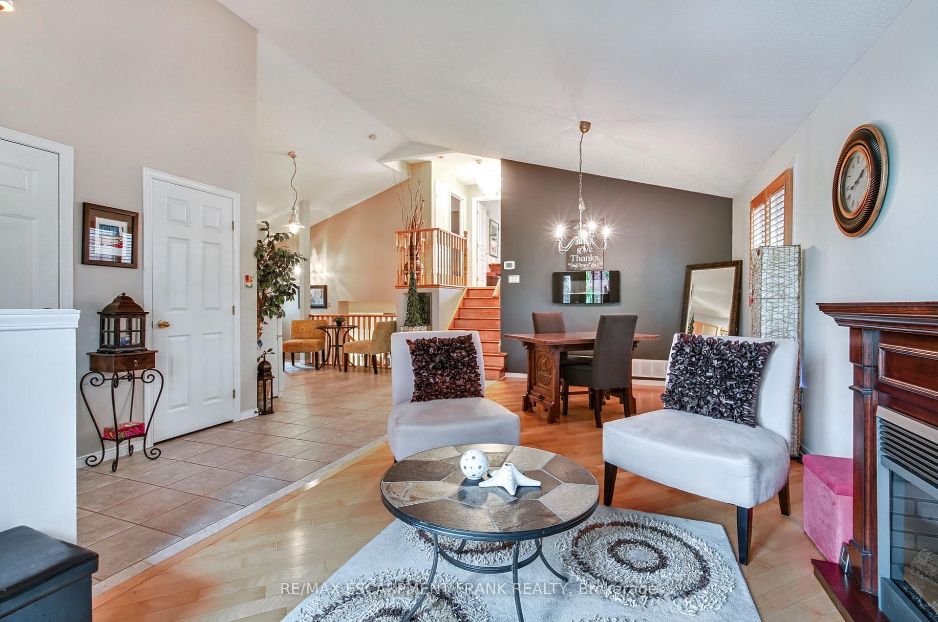 Photo 11 of 123 Braithwaite Avenue, Hamilton, Ancaster — HOMEH