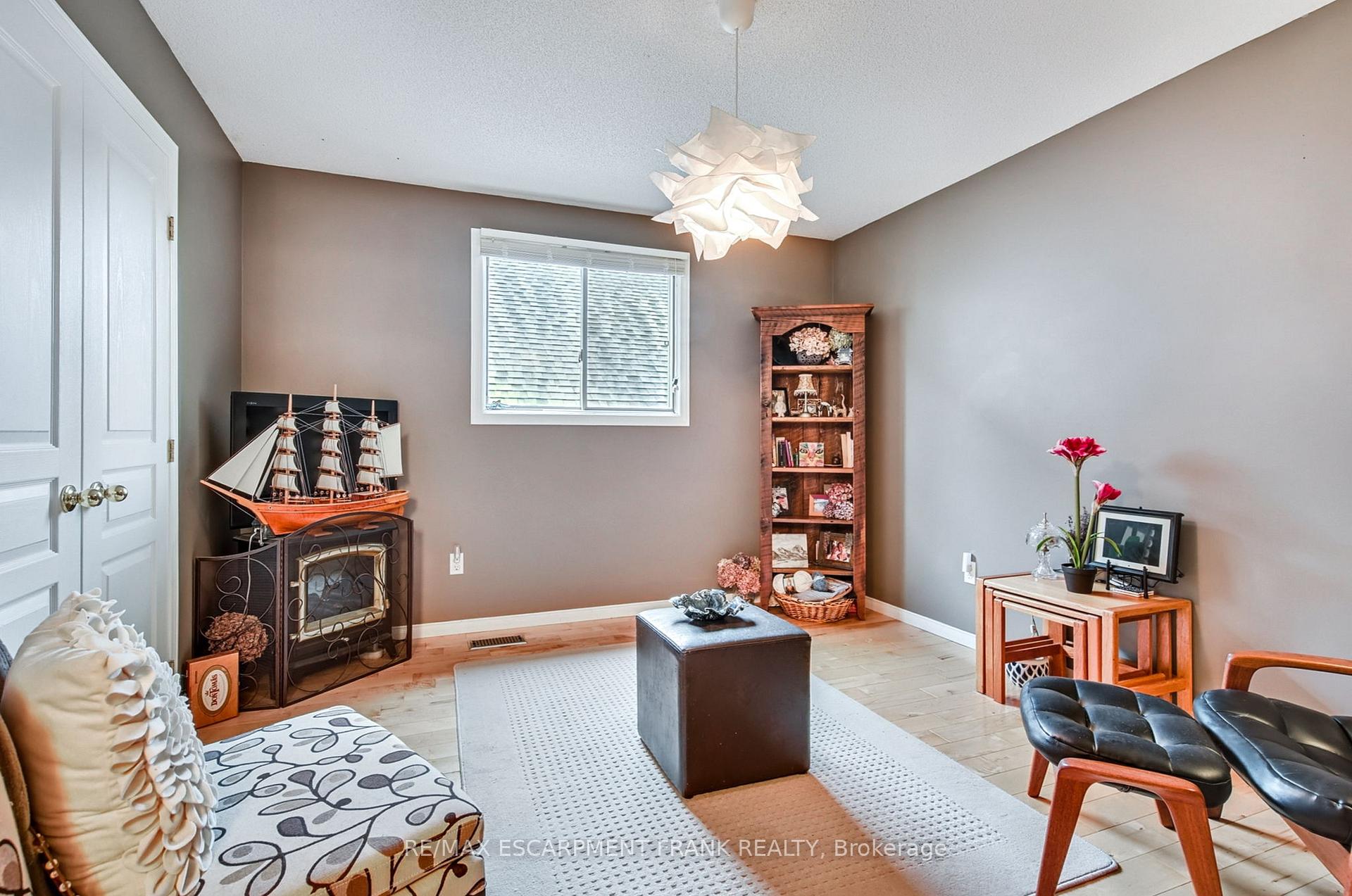 Photo 17 of 123 Braithwaite Avenue, Hamilton, Ancaster — HOMEH