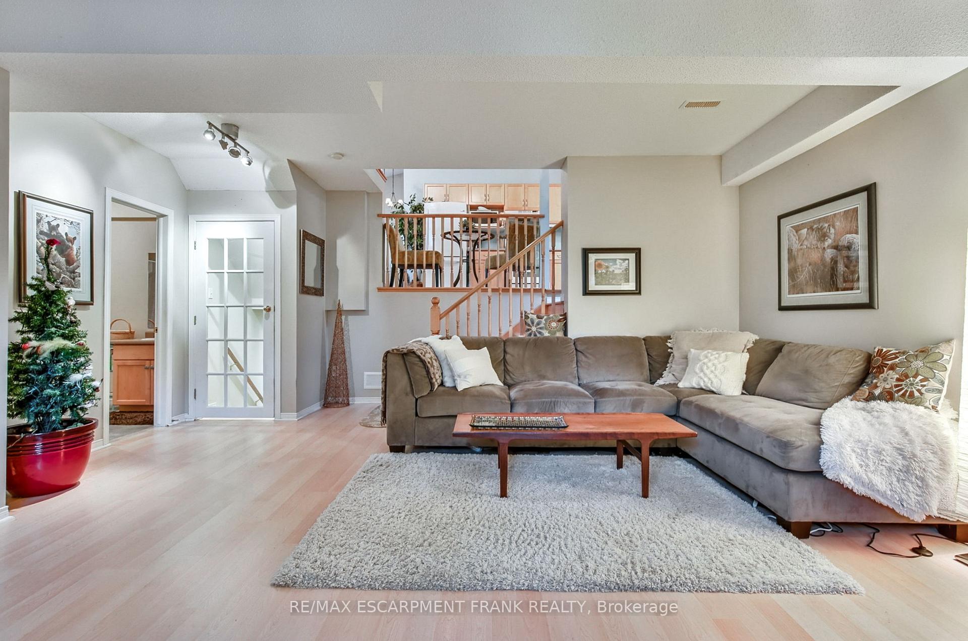 Photo 16 of 123 Braithwaite Avenue, Hamilton, Ancaster — HOMEH