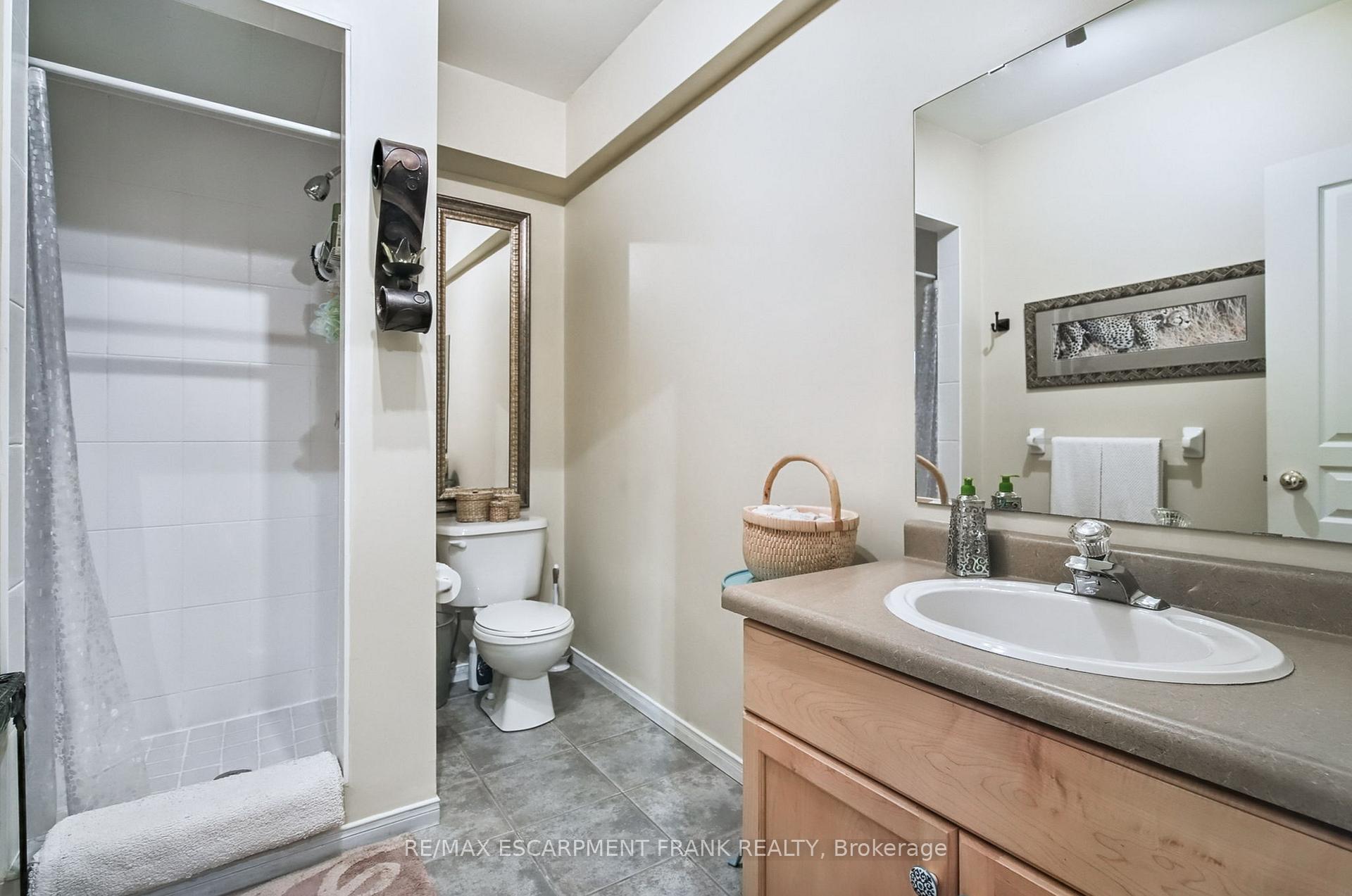 Photo 22 of 123 Braithwaite Avenue, Hamilton, Ancaster — HOMEH