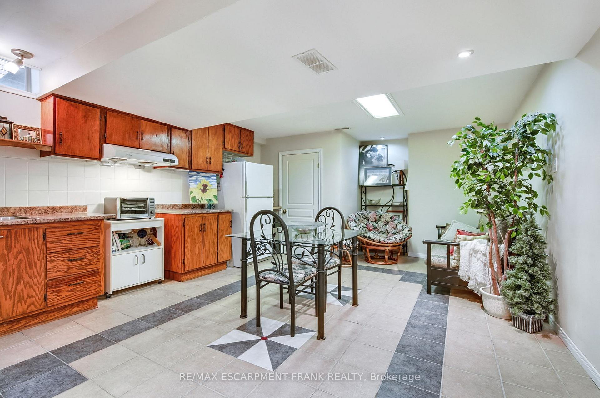 Photo 19 of 123 Braithwaite Avenue, Hamilton, Ancaster — HOMEH
