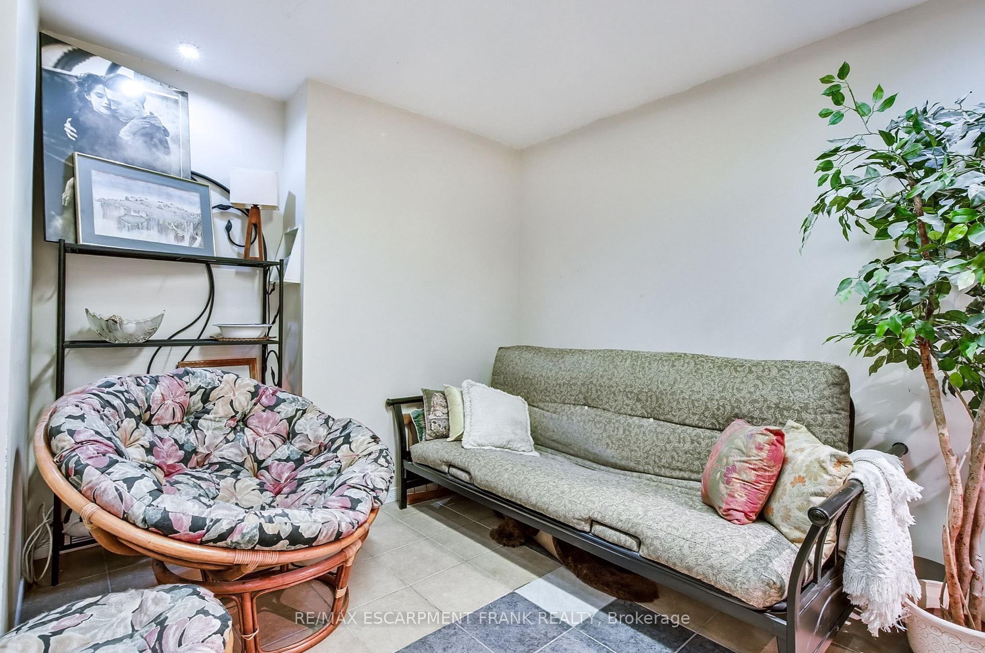 Photo 45 of 123 Braithwaite Avenue, Hamilton, Ancaster — HOMEH