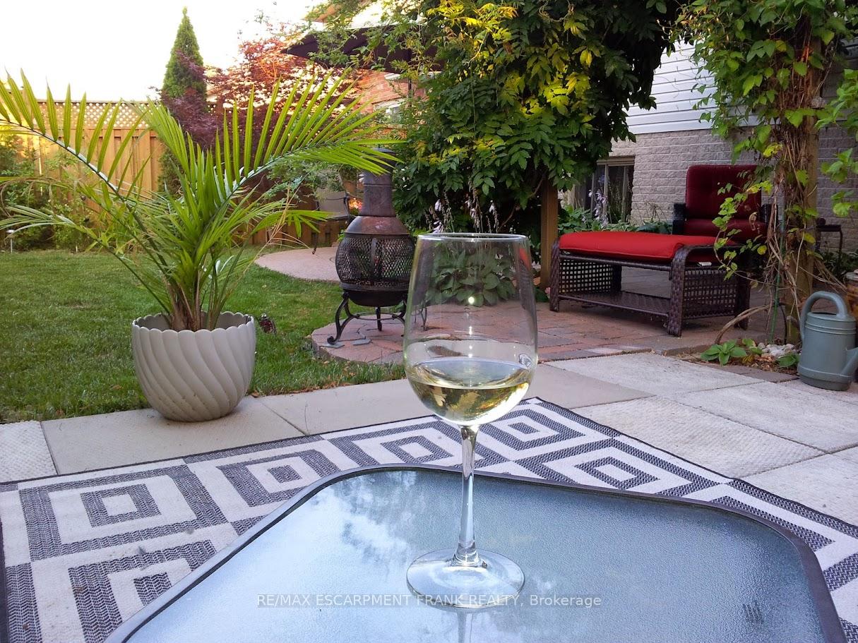 Photo 35 of 123 Braithwaite Avenue, Hamilton, Ancaster — HOMEH