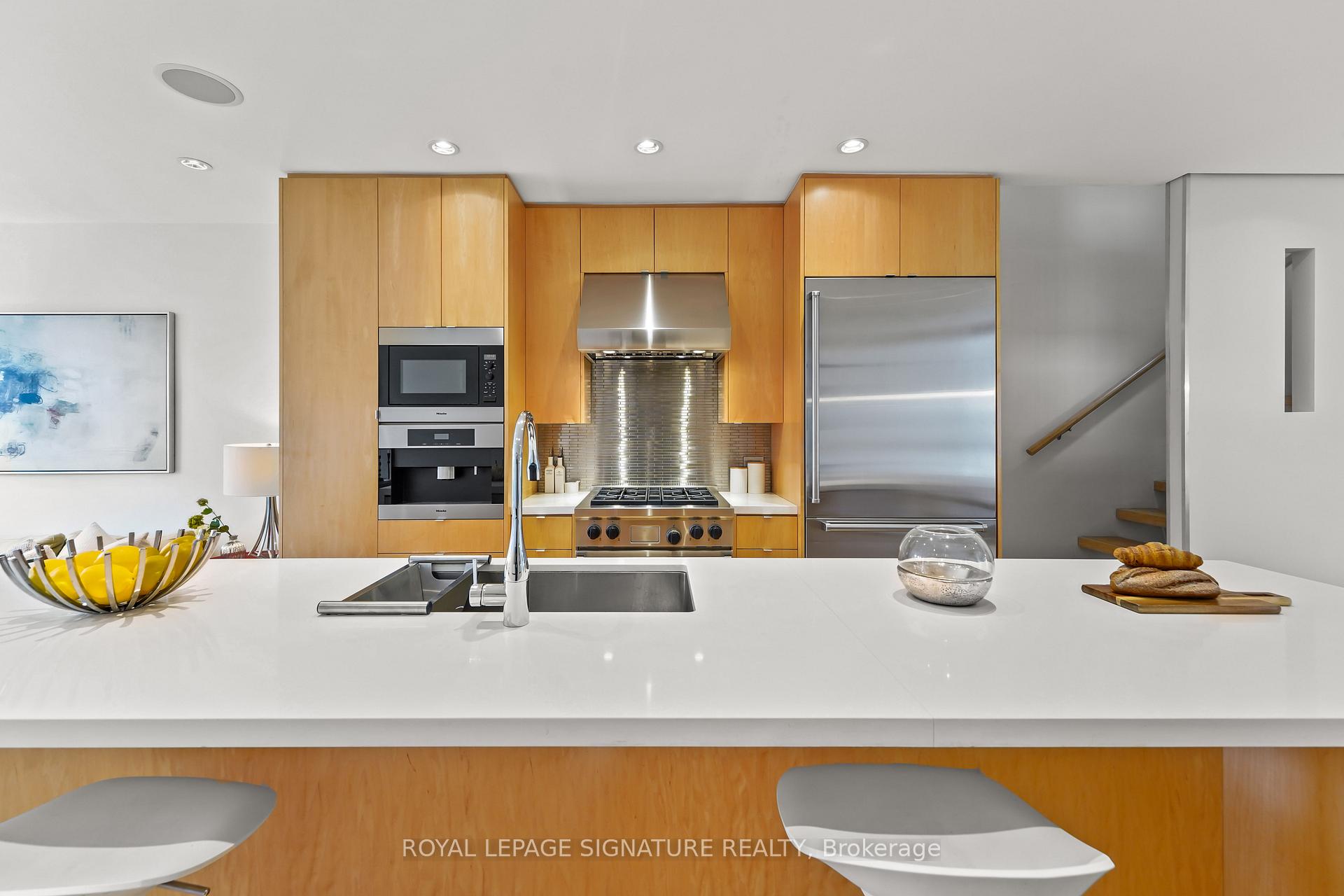 Photo 12 of 215 Bowood Avenue, Toronto, Lawrence Park North — HOMEH