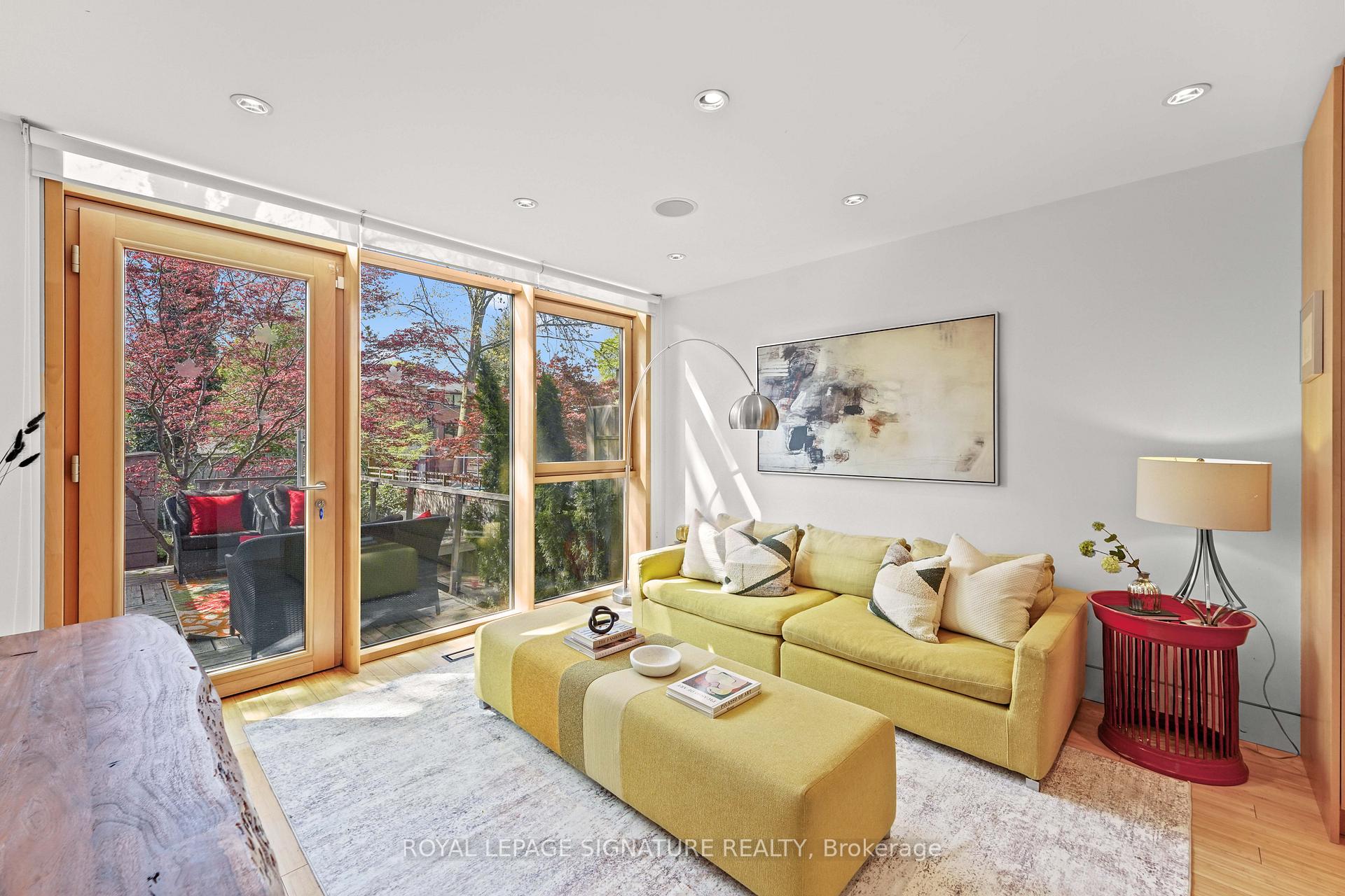 Photo 6 of 215 Bowood Avenue, Toronto, Lawrence Park North — HOMEH