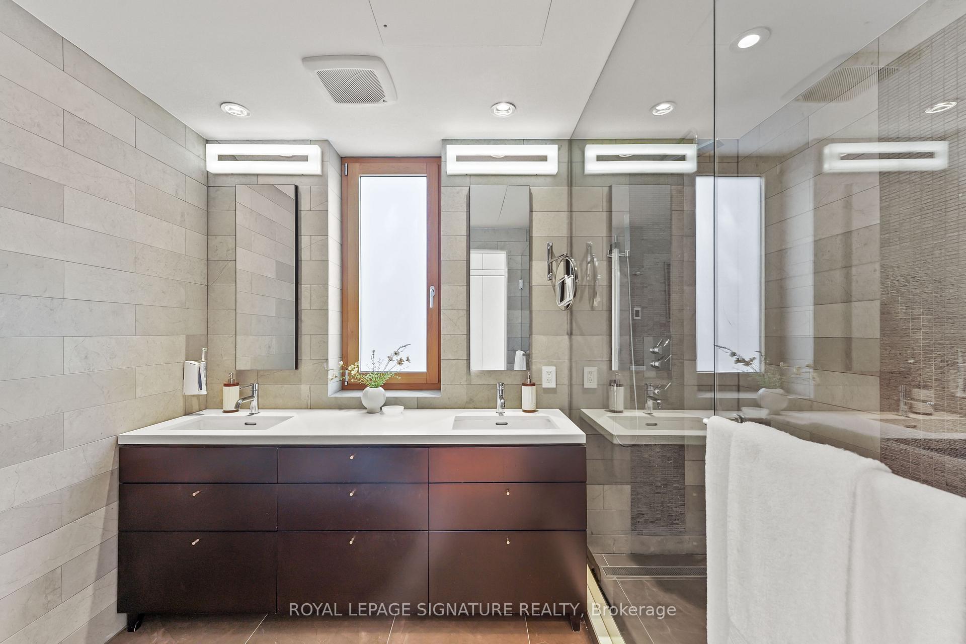 Photo 23 of 215 Bowood Avenue, Toronto, Lawrence Park North — HOMEH