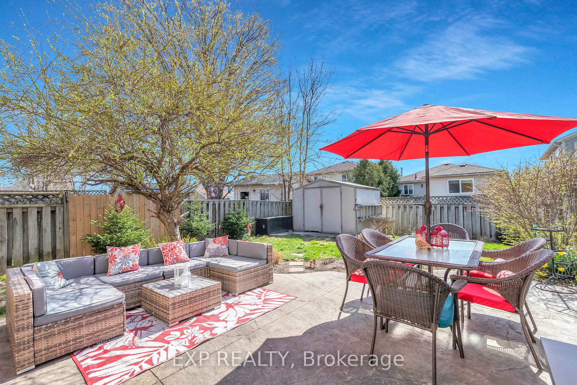 Photo 14 of 102 Connelly Drive, Kitchener — HOMEH