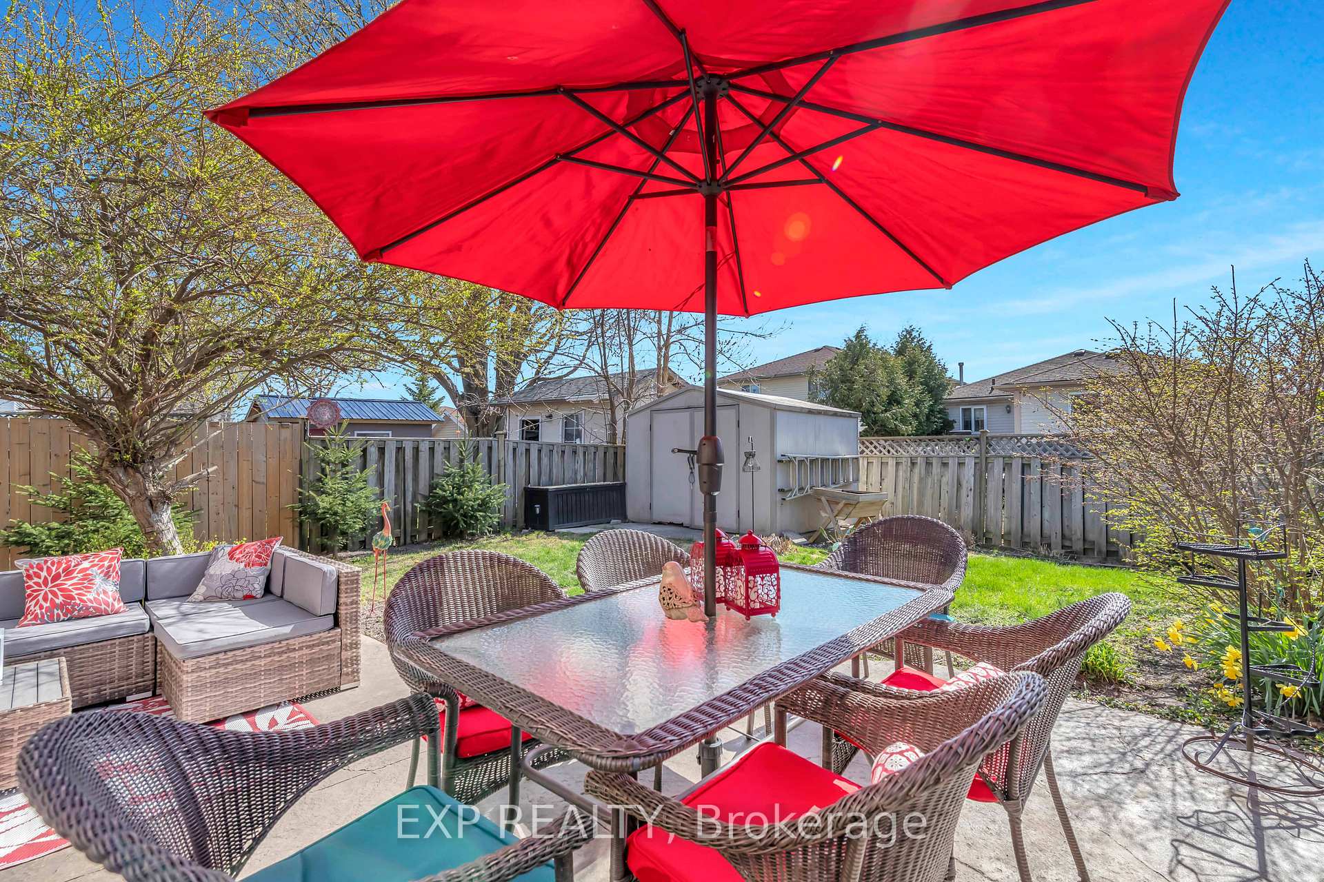 Photo 23 of 102 Connelly Drive, Kitchener — HOMEH