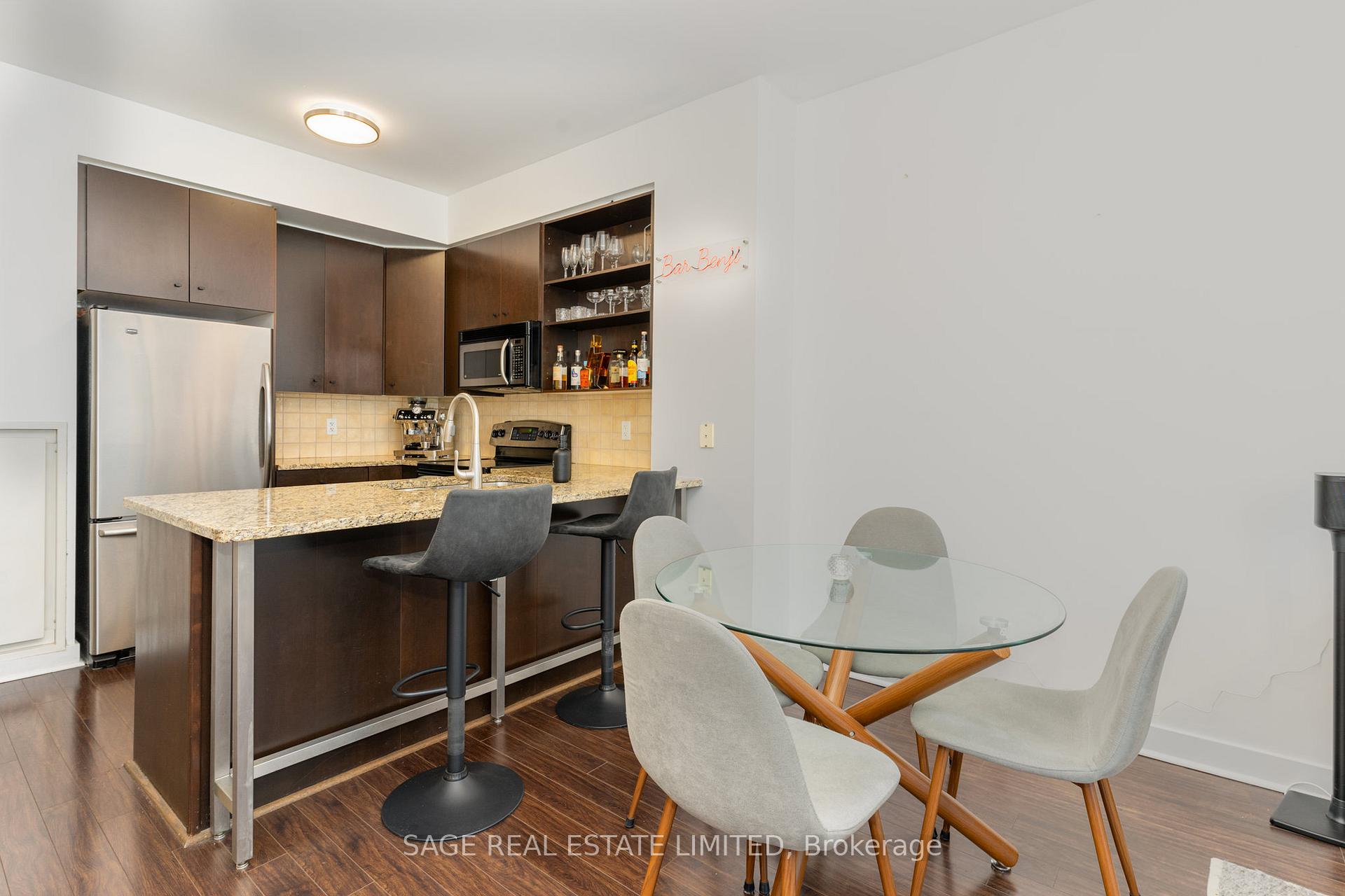 Photo 8 of Unit 309, 438 King Street W, Toronto, Waterfront Communities — HOMEH
