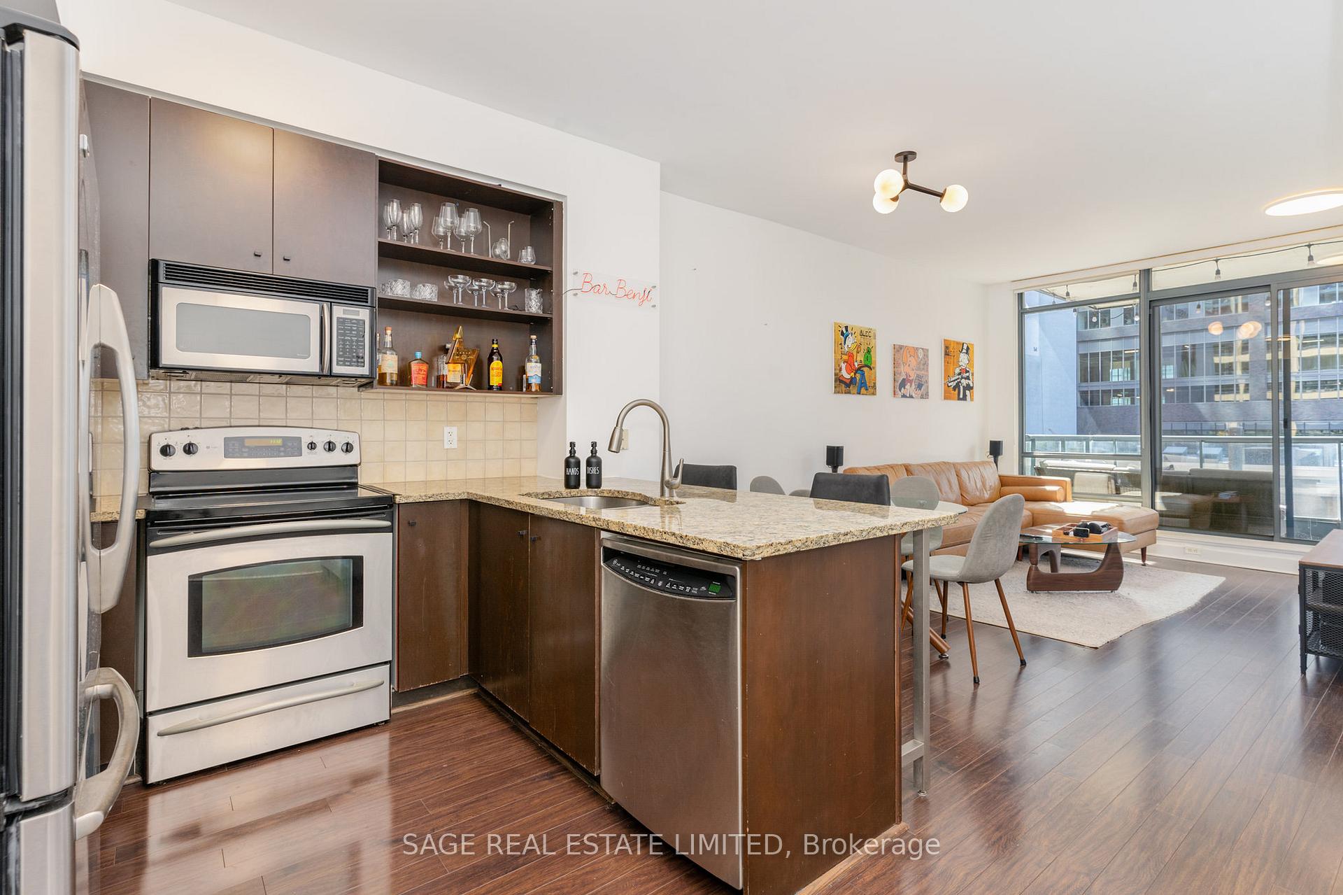 Photo 9 of Unit 309, 438 King Street W, Toronto, Waterfront Communities — HOMEH