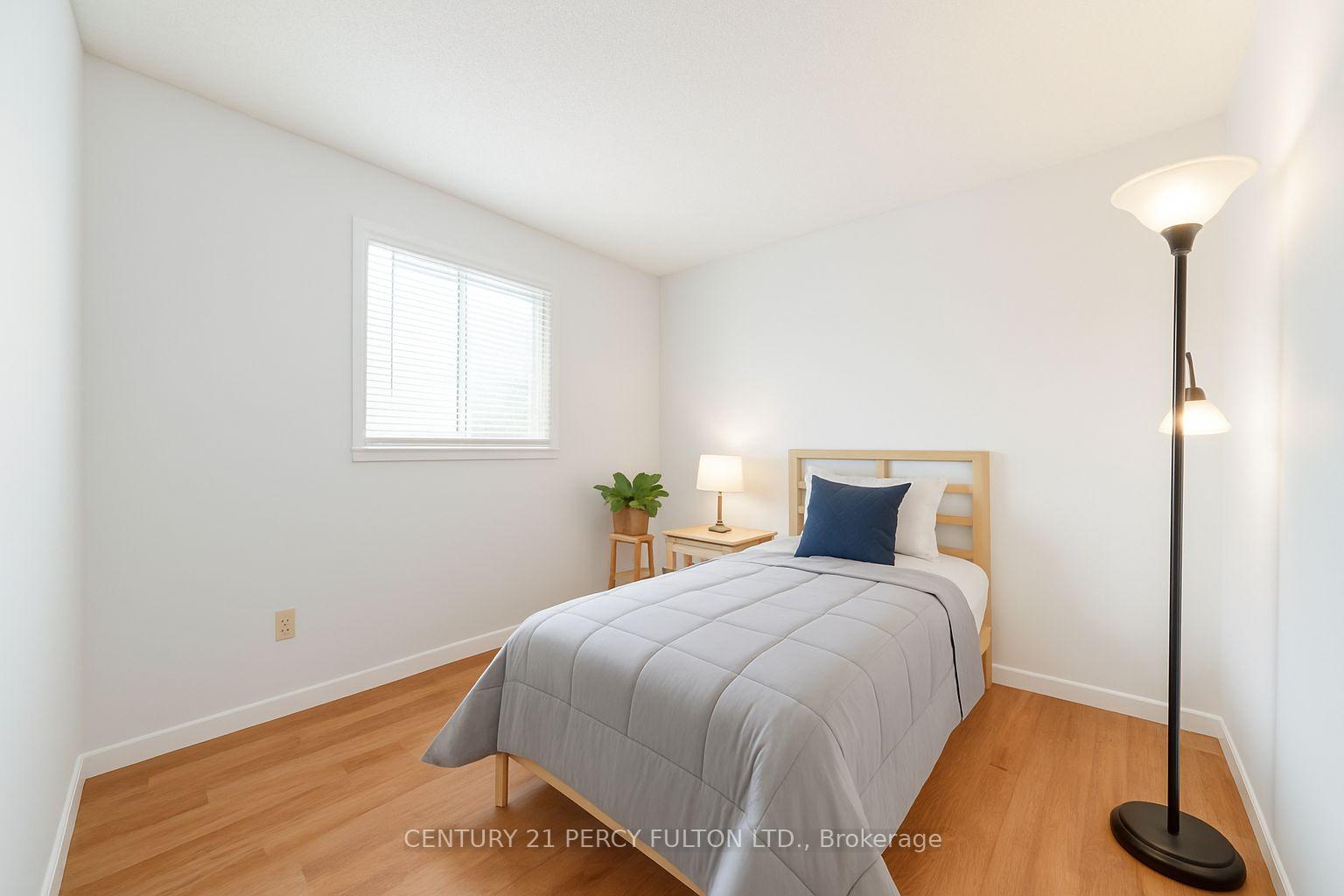 Photo 25 of 28 Noake Crescent, Ajax, Central — HOMEH
