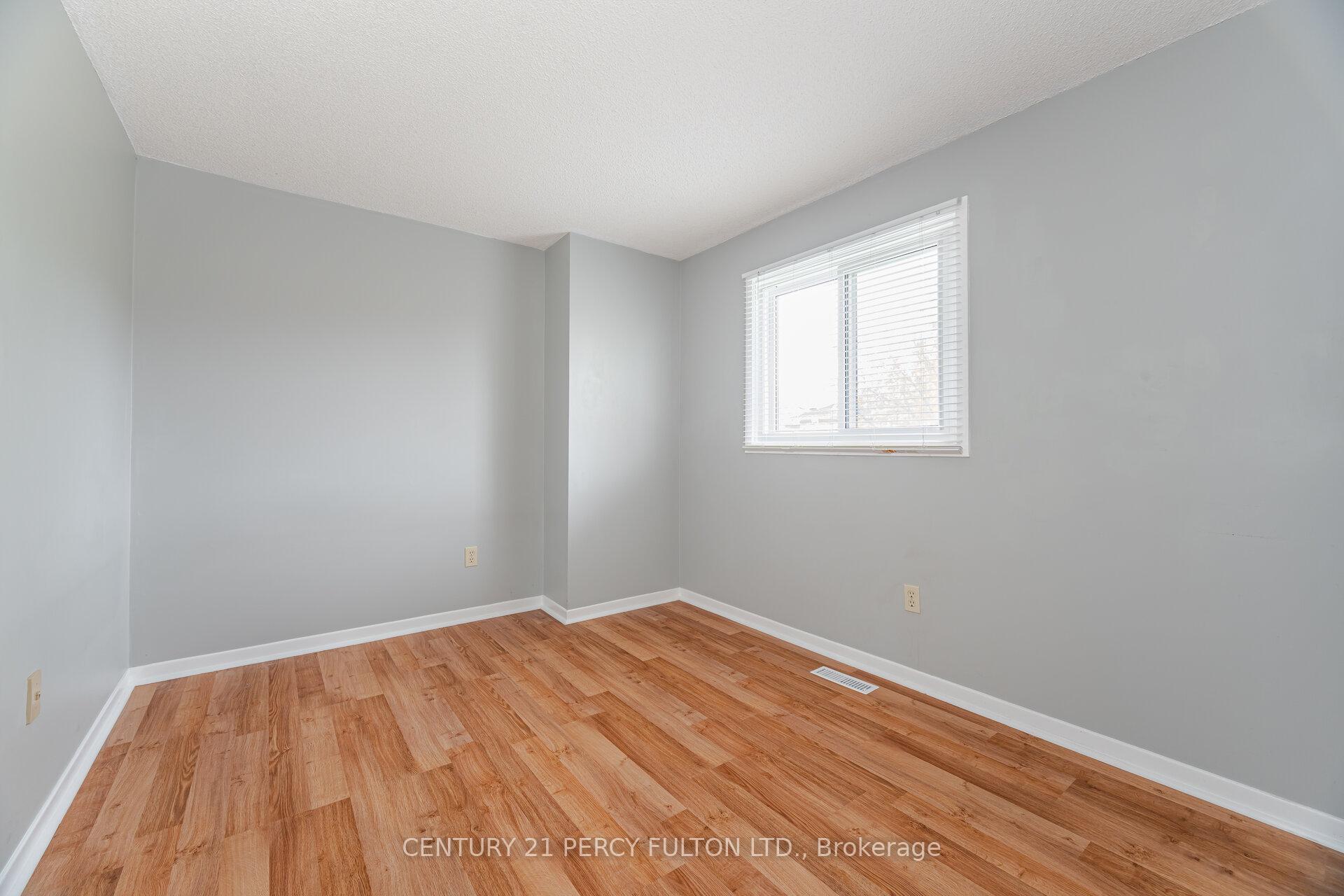 Photo 24 of 28 Noake Crescent, Ajax, Central — HOMEH