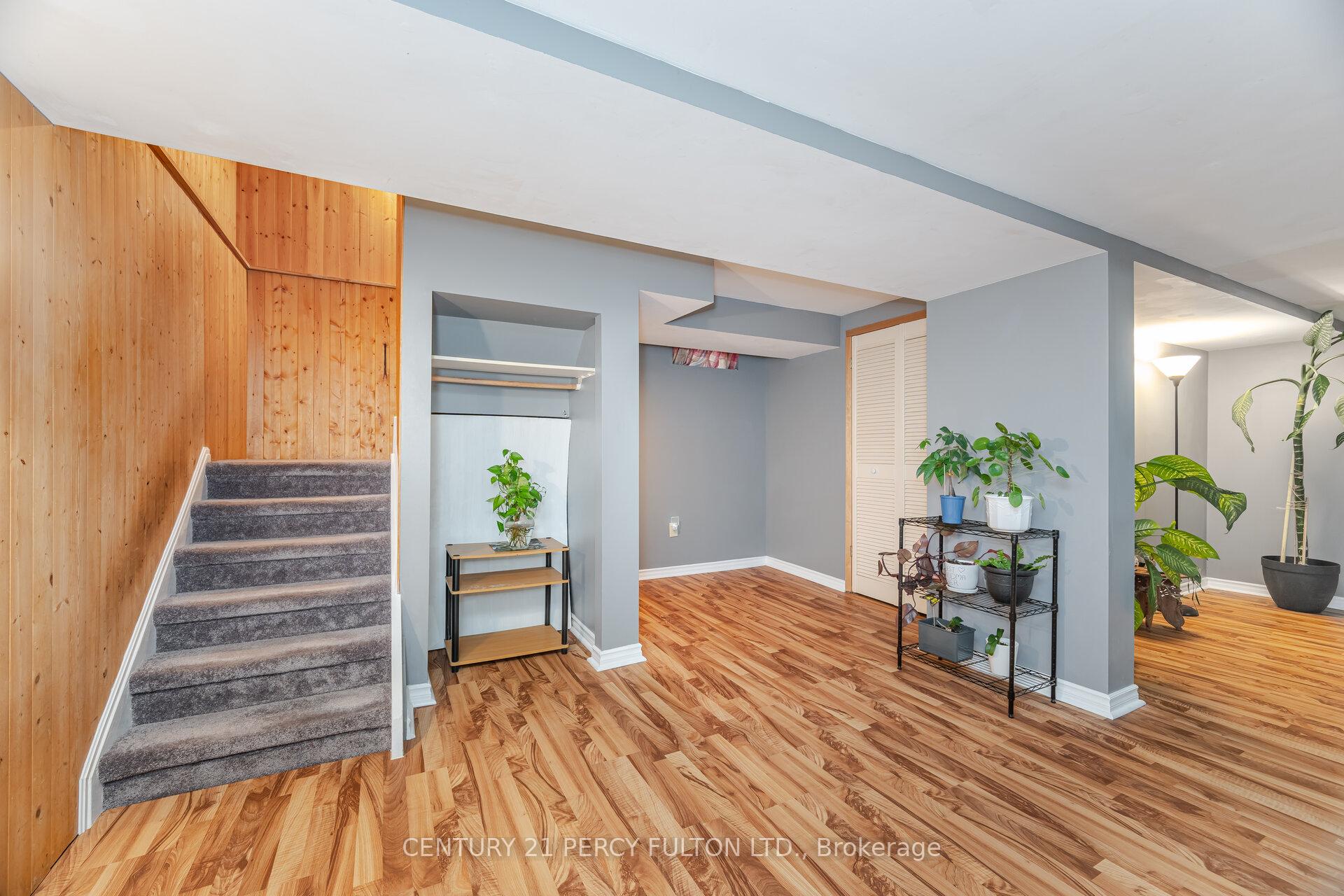 Photo 29 of 28 Noake Crescent, Ajax, Central — HOMEH