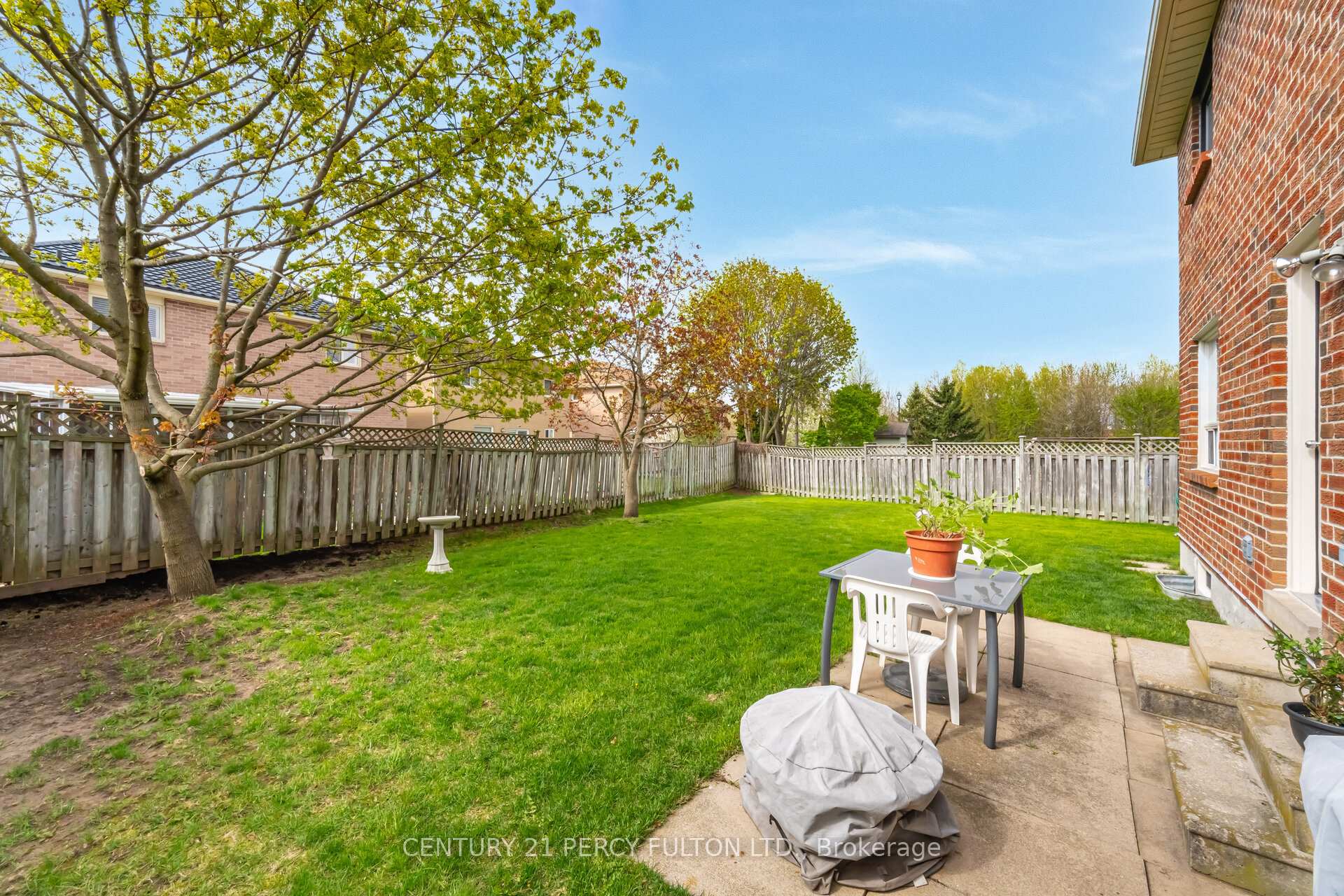 Photo 35 of 28 Noake Crescent, Ajax, Central — HOMEH