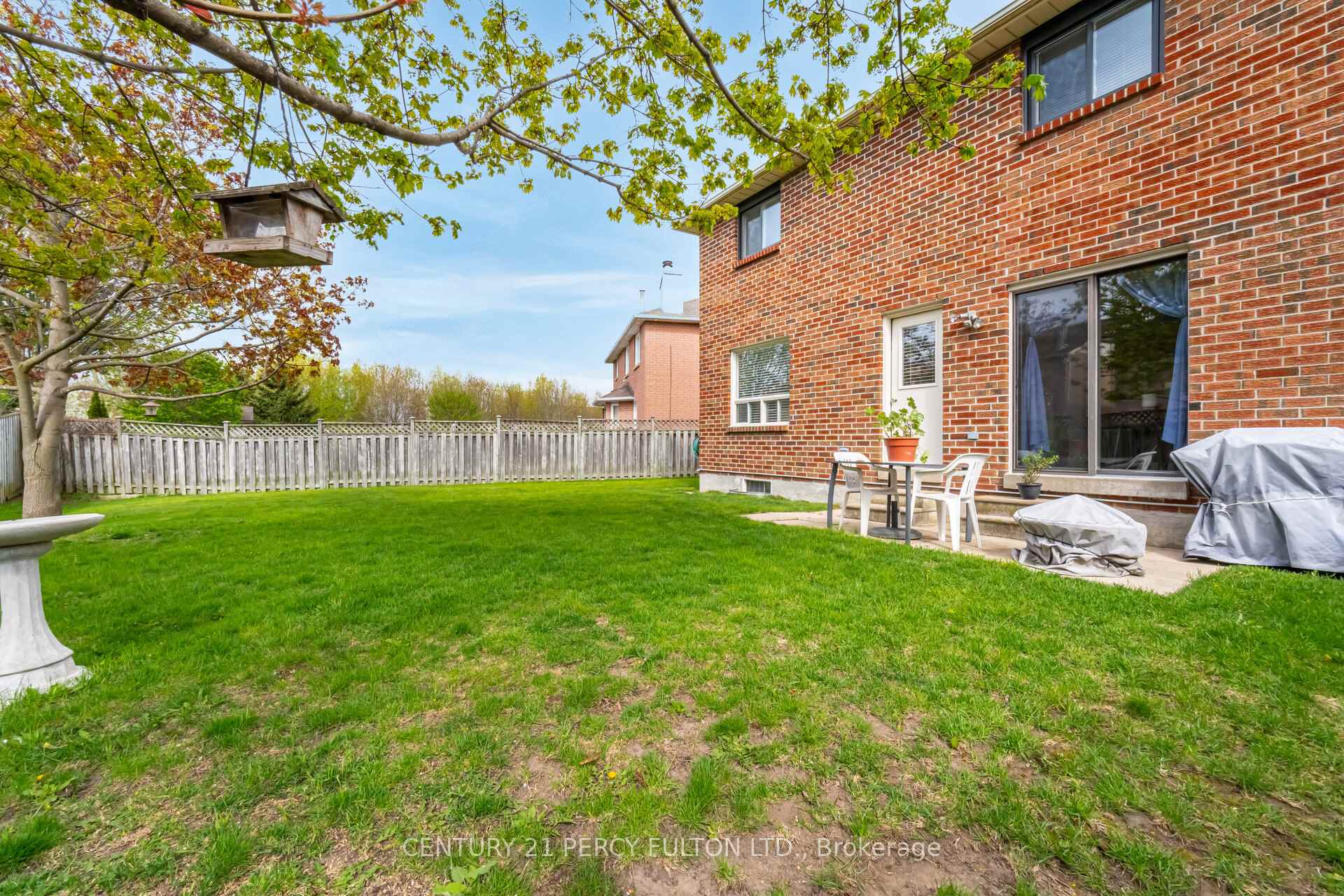 Photo 40 of 28 Noake Crescent, Ajax, Central — HOMEH