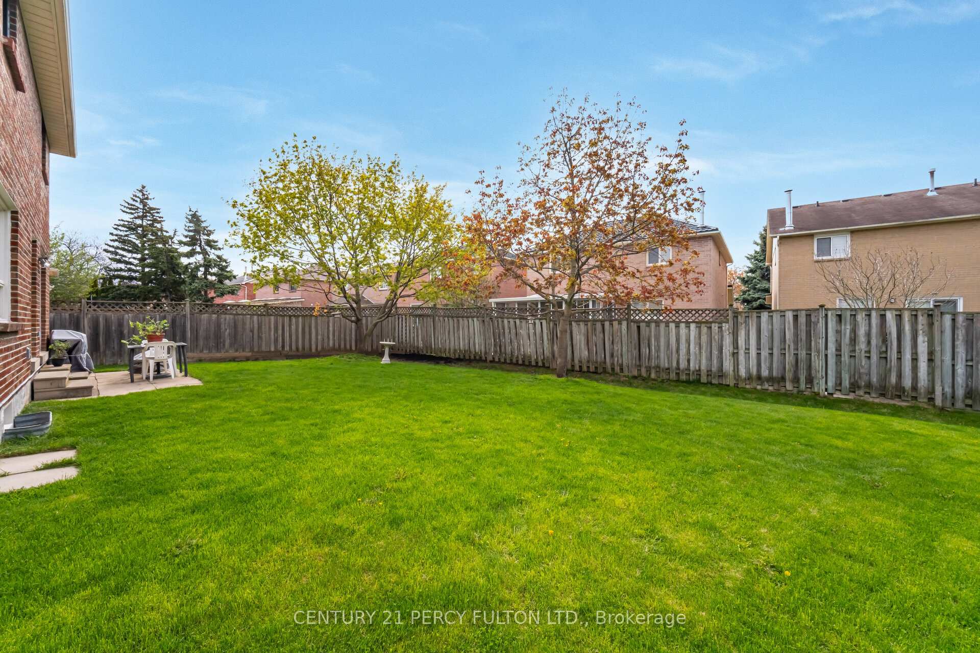 Photo 45 of 28 Noake Crescent, Ajax, Central — HOMEH