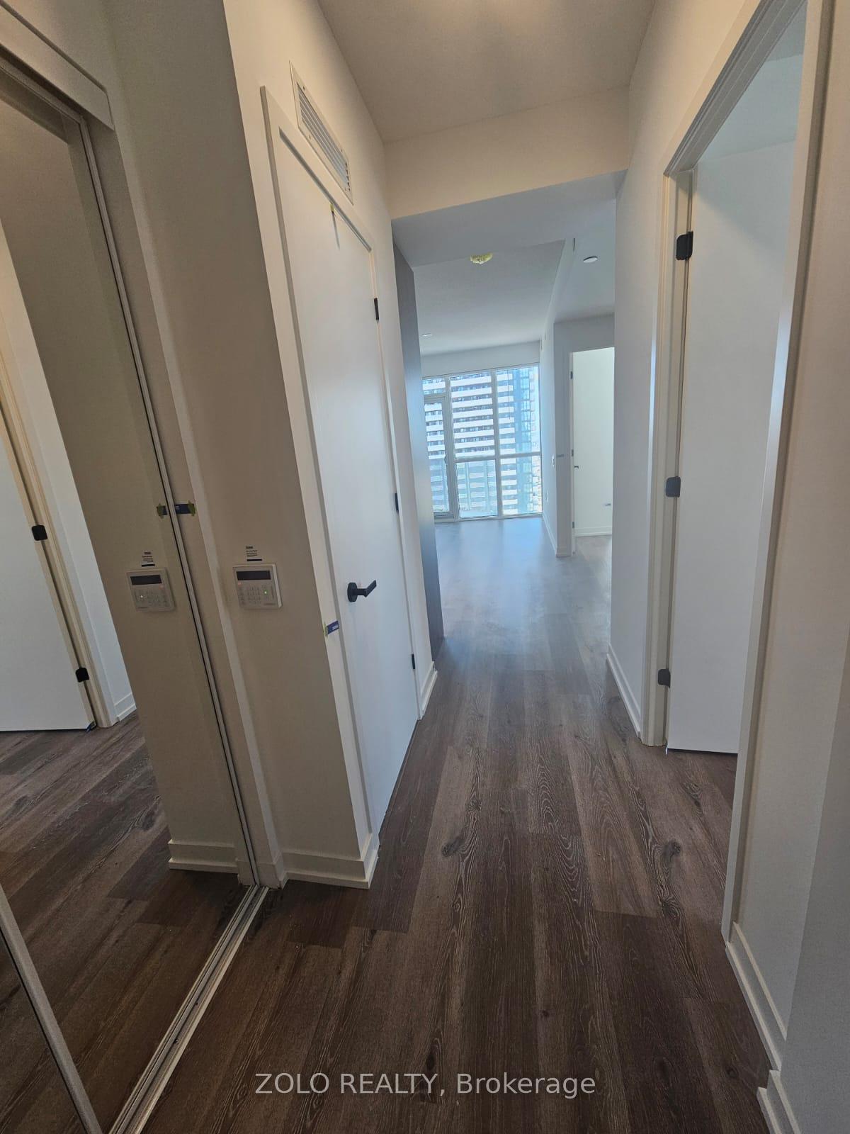 Photo 6 of Unit 3503, 28 Interchange Way, Vaughan, Vaughan Corporate Centre — HOMEH