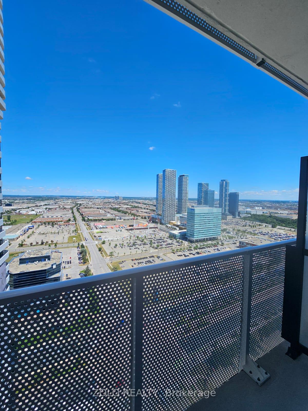 Photo 9 of Unit 3503, 28 Interchange Way, Vaughan, Vaughan Corporate Centre — HOMEH