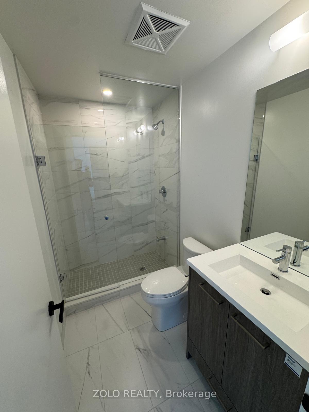 Photo 7 of Unit 3503, 28 Interchange Way, Vaughan, Vaughan Corporate Centre — HOMEH
