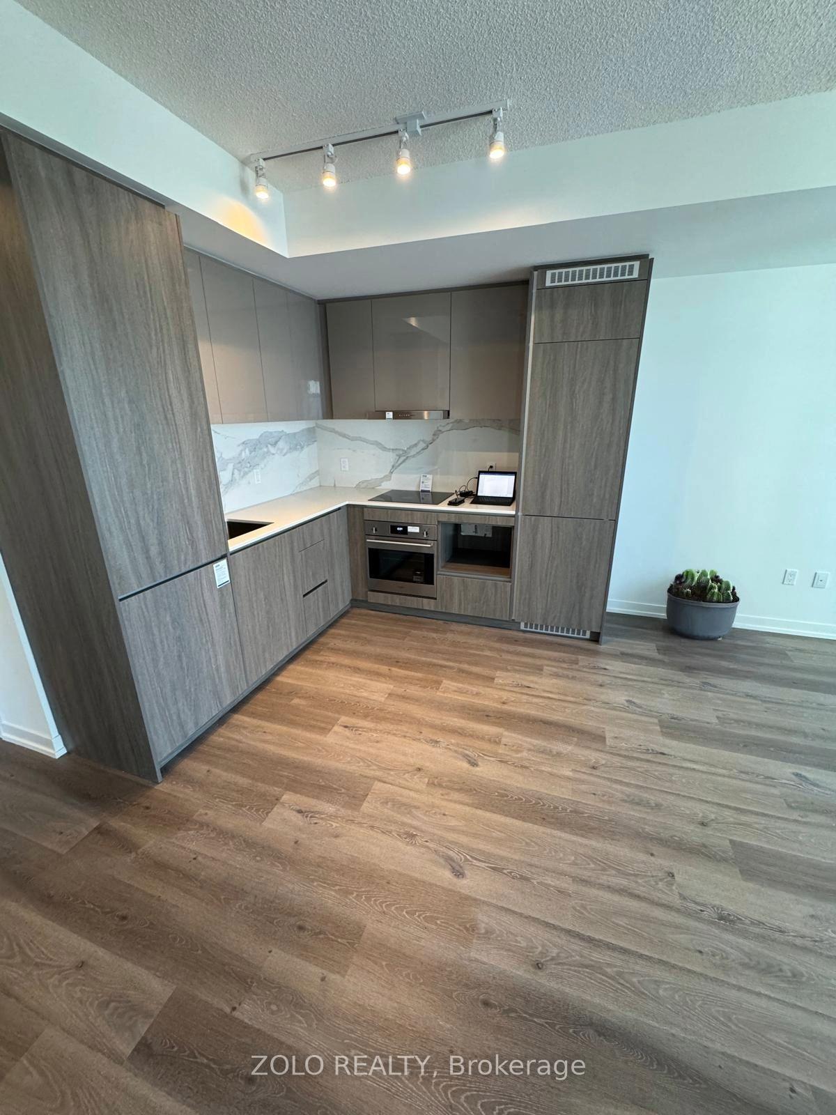 Photo 21 of Unit 3503, 28 Interchange Way, Vaughan, Vaughan Corporate Centre — HOMEH