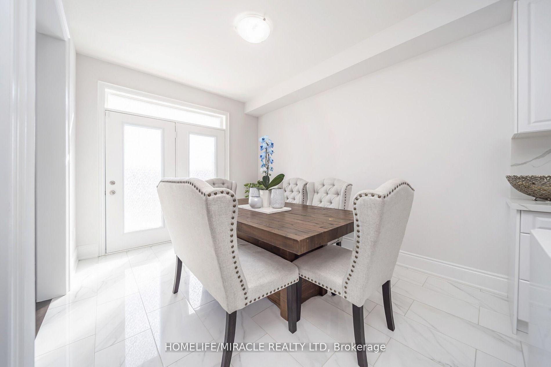 Photo 9 of 16 Mountain Heights Place, Hamilton, Waterdown — HOMEH